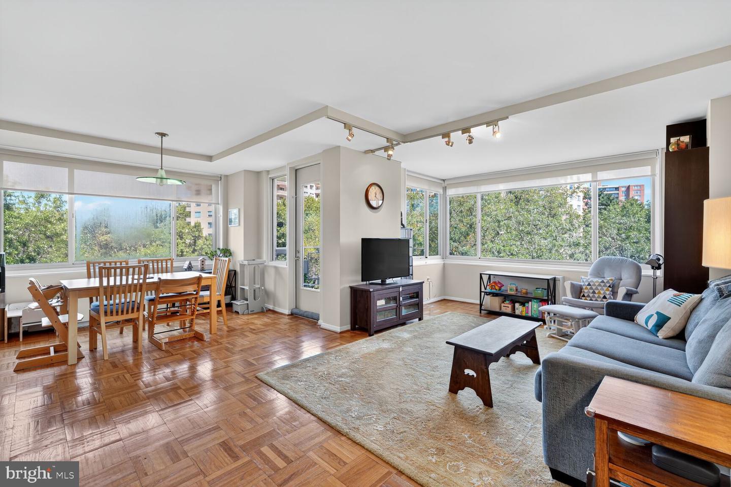 4000 TUNLAW RD NW #1026, WASHINGTON, District Of Columbia 20007, 2 Bedrooms Bedrooms, ,2 BathroomsBathrooms,Residential,For sale,4000 TUNLAW RD NW #1026,DCDC2227466 MLS # DCDC2227466