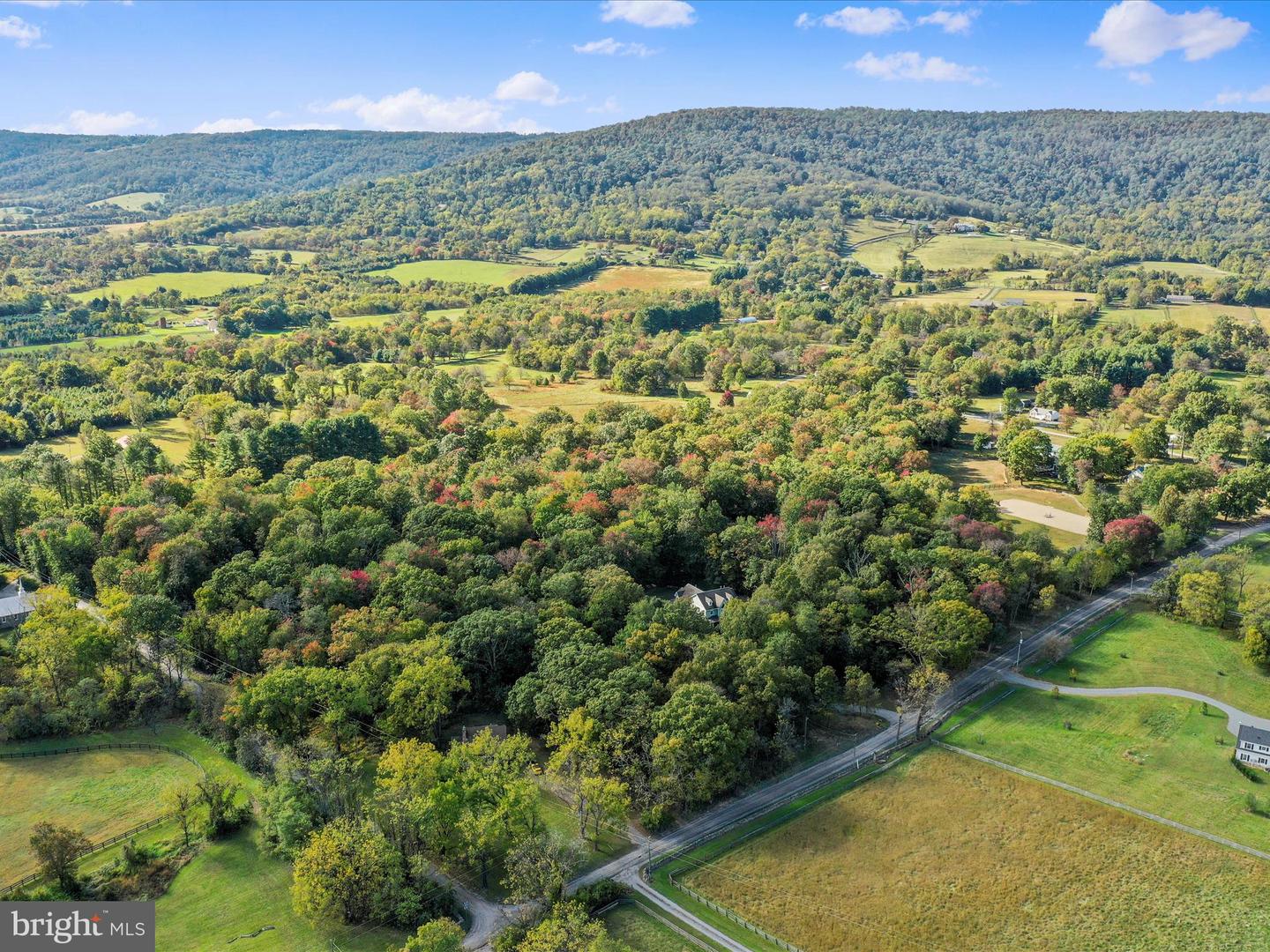 19935 FOGGY BOTTOM RD, BLUEMONT, Virginia 20135, 4 Bedrooms Bedrooms, ,3 BathroomsBathrooms,Residential,For sale,19935 FOGGY BOTTOM RD,VALO2109092 MLS # VALO2109092
