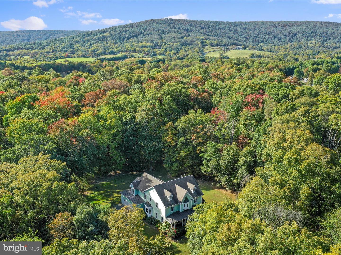 19935 FOGGY BOTTOM RD, BLUEMONT, Virginia 20135, 4 Bedrooms Bedrooms, ,3 BathroomsBathrooms,Residential,For sale,19935 FOGGY BOTTOM RD,VALO2109092 MLS # VALO2109092