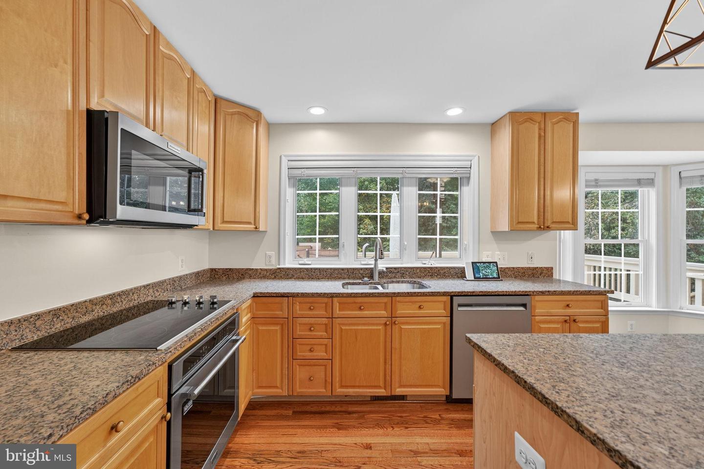 12841 DUSTY WILLOW RD, MANASSAS, Virginia 20112, 4 Bedrooms Bedrooms, 9 Rooms Rooms,4 BathroomsBathrooms,Residential,For sale,12841 DUSTY WILLOW RD,VAPW2106170 MLS # VAPW2106170