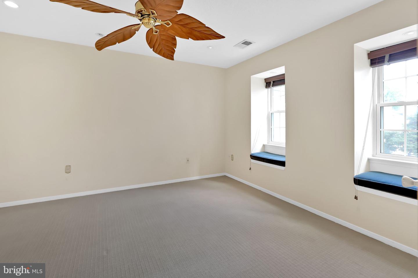 2356 BRANLEIGH PARK CT, RESTON, Virginia 20191, 3 Bedrooms Bedrooms, ,2 BathroomsBathrooms,Residential,For sale,2356 BRANLEIGH PARK CT,VAFX2274932 MLS # VAFX2274932