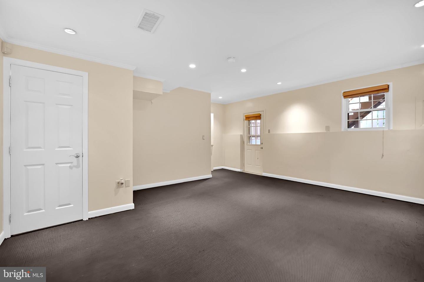 2356 BRANLEIGH PARK CT, RESTON, Virginia 20191, 3 Bedrooms Bedrooms, ,2 BathroomsBathrooms,Residential,For sale,2356 BRANLEIGH PARK CT,VAFX2274932 MLS # VAFX2274932