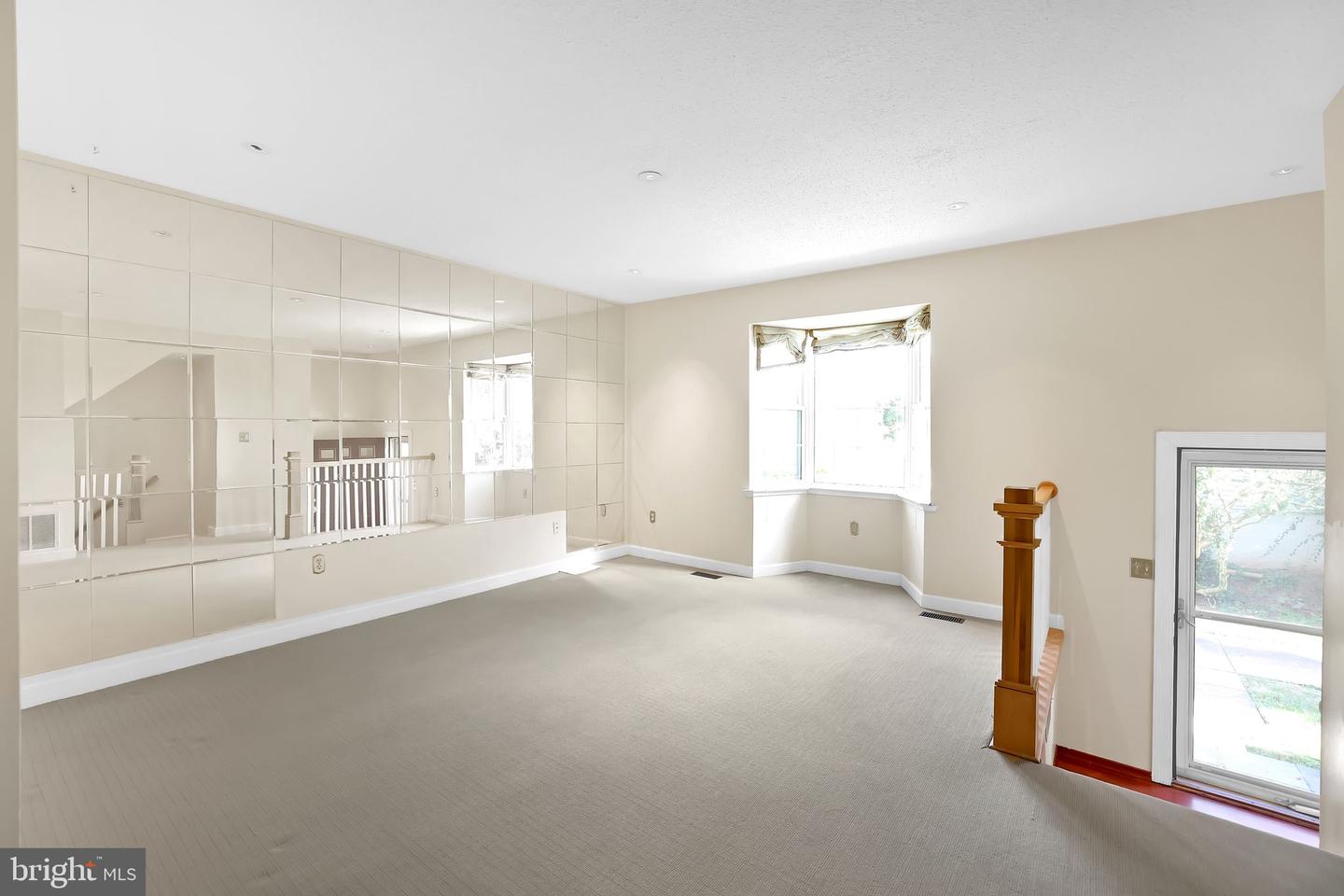 2356 BRANLEIGH PARK CT, RESTON, Virginia 20191, 3 Bedrooms Bedrooms, ,2 BathroomsBathrooms,Residential,For sale,2356 BRANLEIGH PARK CT,VAFX2274932 MLS # VAFX2274932