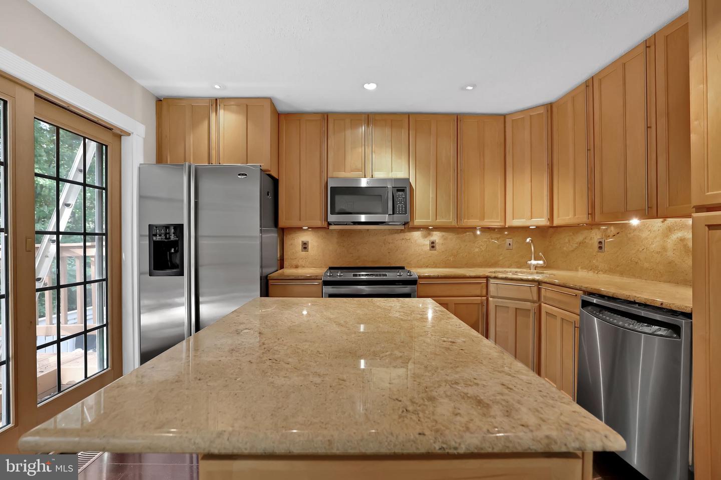 2356 BRANLEIGH PARK CT, RESTON, Virginia 20191, 3 Bedrooms Bedrooms, ,2 BathroomsBathrooms,Residential,For sale,2356 BRANLEIGH PARK CT,VAFX2274932 MLS # VAFX2274932