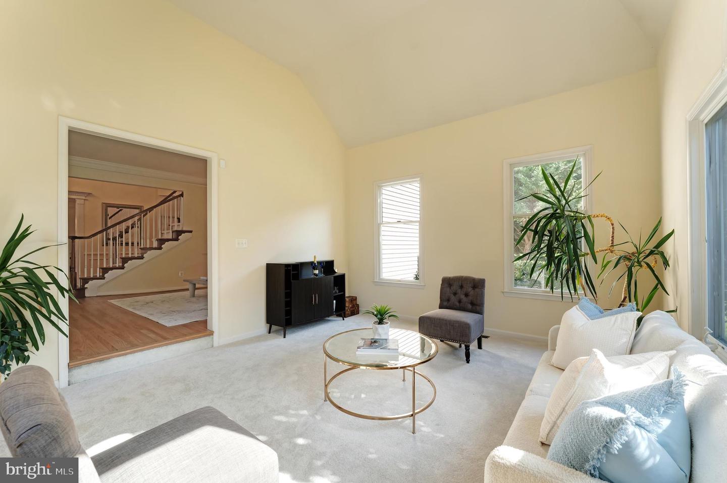12704 AUTUMN CREST DR, HERNDON, Virginia 20171, 5 Bedrooms Bedrooms, ,4 BathroomsBathrooms,Residential,For sale,12704 AUTUMN CREST DR,VAFX2274968 MLS # VAFX2274968
