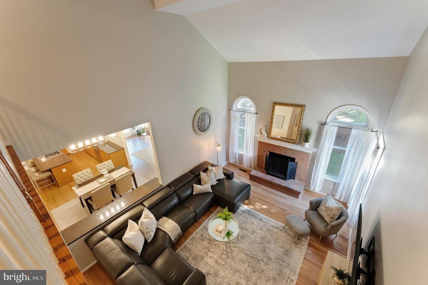 12704 AUTUMN CREST DR, HERNDON, Virginia 20171, 5 Bedrooms Bedrooms, ,4 BathroomsBathrooms,Residential,For sale,12704 AUTUMN CREST DR,VAFX2274968 MLS # VAFX2274968