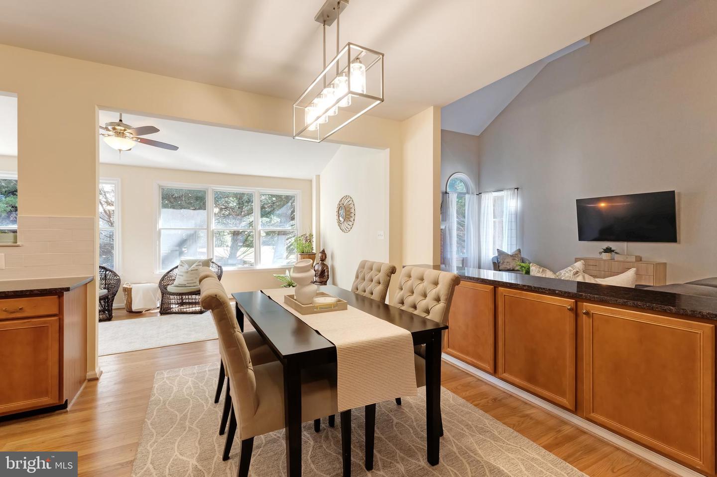 12704 AUTUMN CREST DR, HERNDON, Virginia 20171, 5 Bedrooms Bedrooms, ,4 BathroomsBathrooms,Residential,For sale,12704 AUTUMN CREST DR,VAFX2274968 MLS # VAFX2274968
