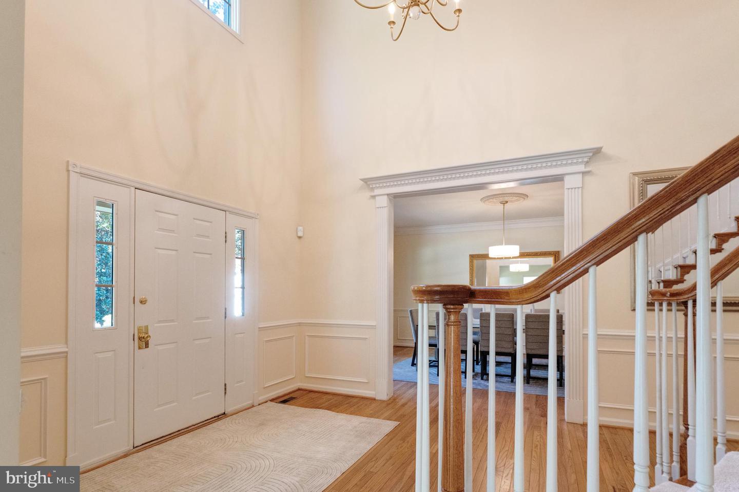 12704 AUTUMN CREST DR, HERNDON, Virginia 20171, 5 Bedrooms Bedrooms, ,4 BathroomsBathrooms,Residential,For sale,12704 AUTUMN CREST DR,VAFX2274968 MLS # VAFX2274968