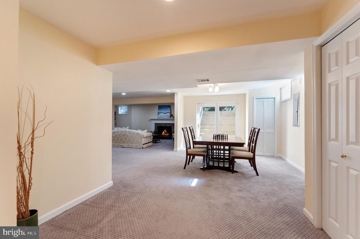 12704 AUTUMN CREST DR, HERNDON, Virginia 20171, 5 Bedrooms Bedrooms, ,4 BathroomsBathrooms,Residential,For sale,12704 AUTUMN CREST DR,VAFX2274968 MLS # VAFX2274968
