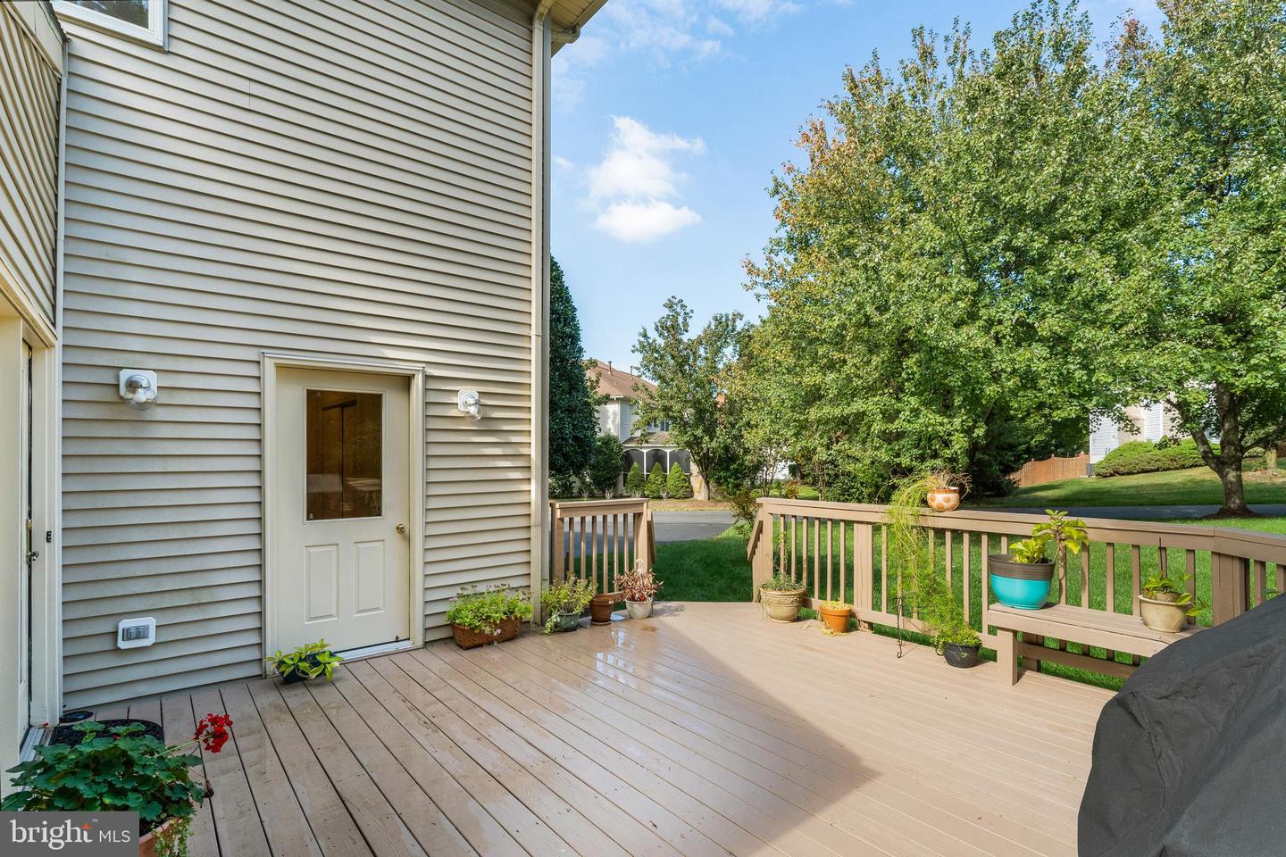 12704 AUTUMN CREST DR, HERNDON, Virginia 20171, 5 Bedrooms Bedrooms, ,4 BathroomsBathrooms,Residential,For sale,12704 AUTUMN CREST DR,VAFX2274968 MLS # VAFX2274968