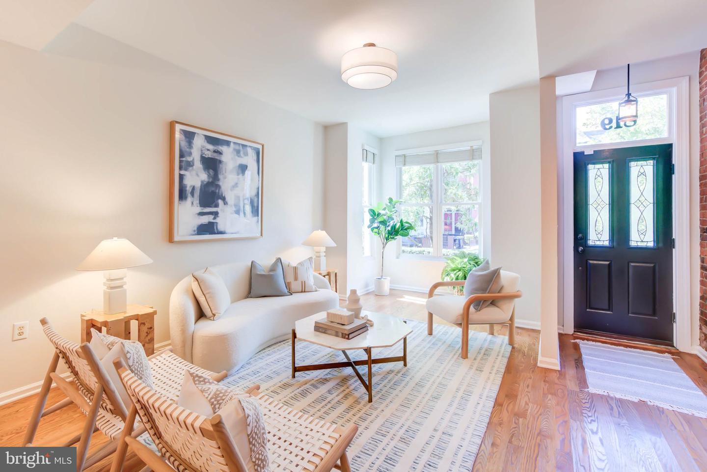 819 11TH ST NE, WASHINGTON, District Of Columbia 20002, 3 Bedrooms Bedrooms, ,2 BathroomsBathrooms,Residential,For sale,819 11TH ST NE,DCDC2227562 MLS # DCDC2227562