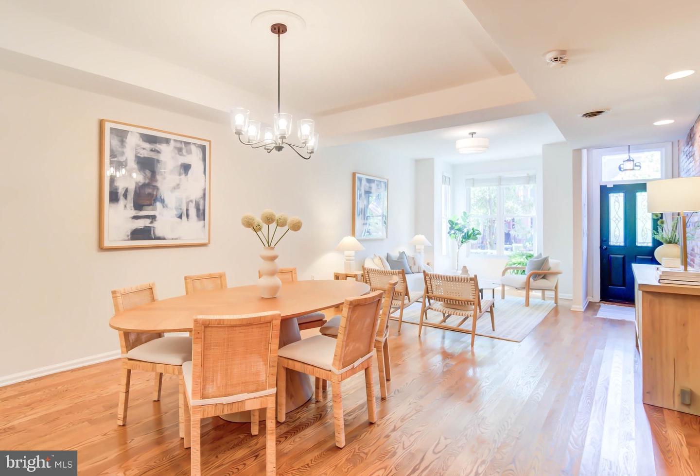 819 11TH ST NE, WASHINGTON, District Of Columbia 20002, 3 Bedrooms Bedrooms, ,2 BathroomsBathrooms,Residential,For sale,819 11TH ST NE,DCDC2227562 MLS # DCDC2227562