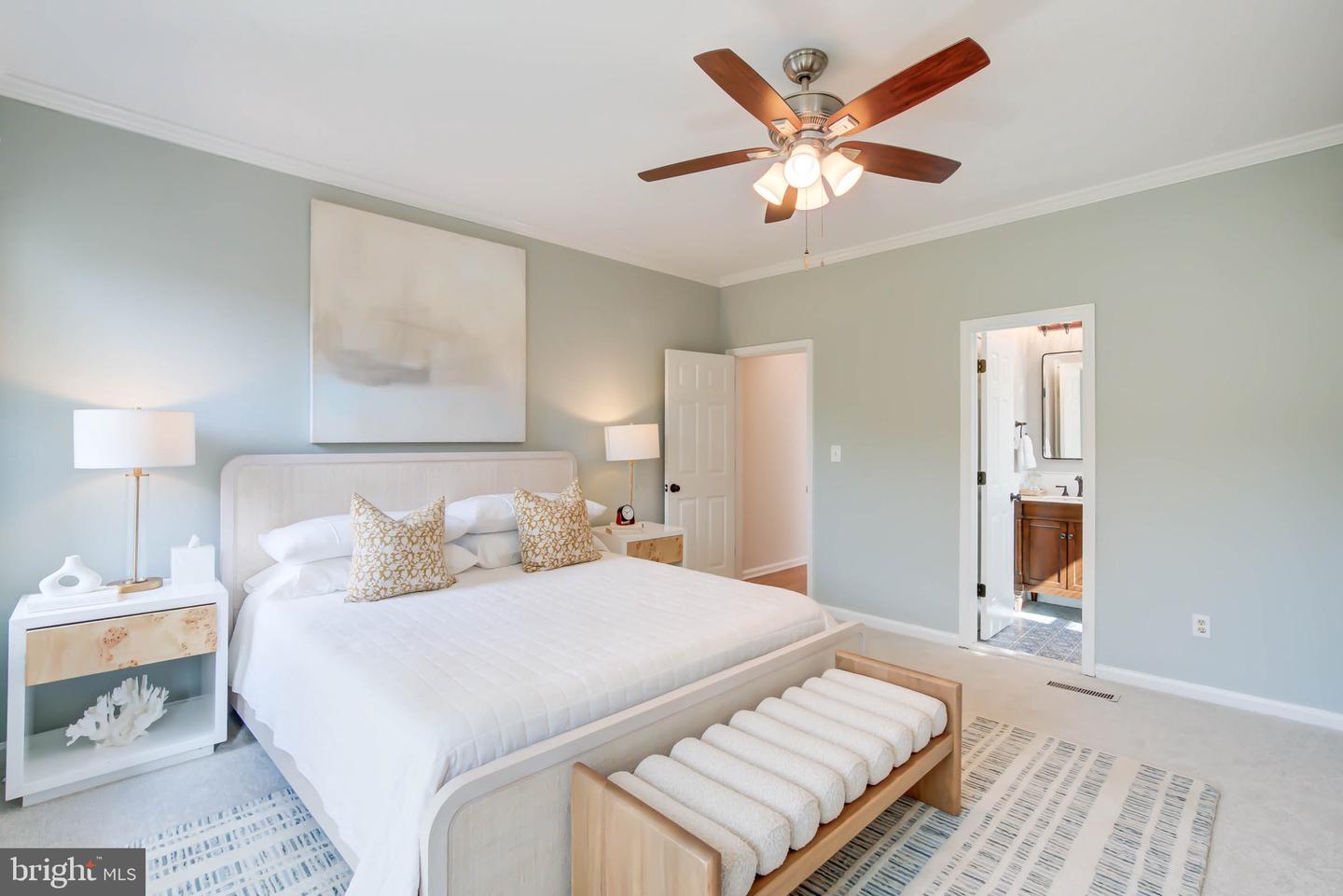 819 11TH ST NE, WASHINGTON, District Of Columbia 20002, 3 Bedrooms Bedrooms, ,2 BathroomsBathrooms,Residential,For sale,819 11TH ST NE,DCDC2227562 MLS # DCDC2227562