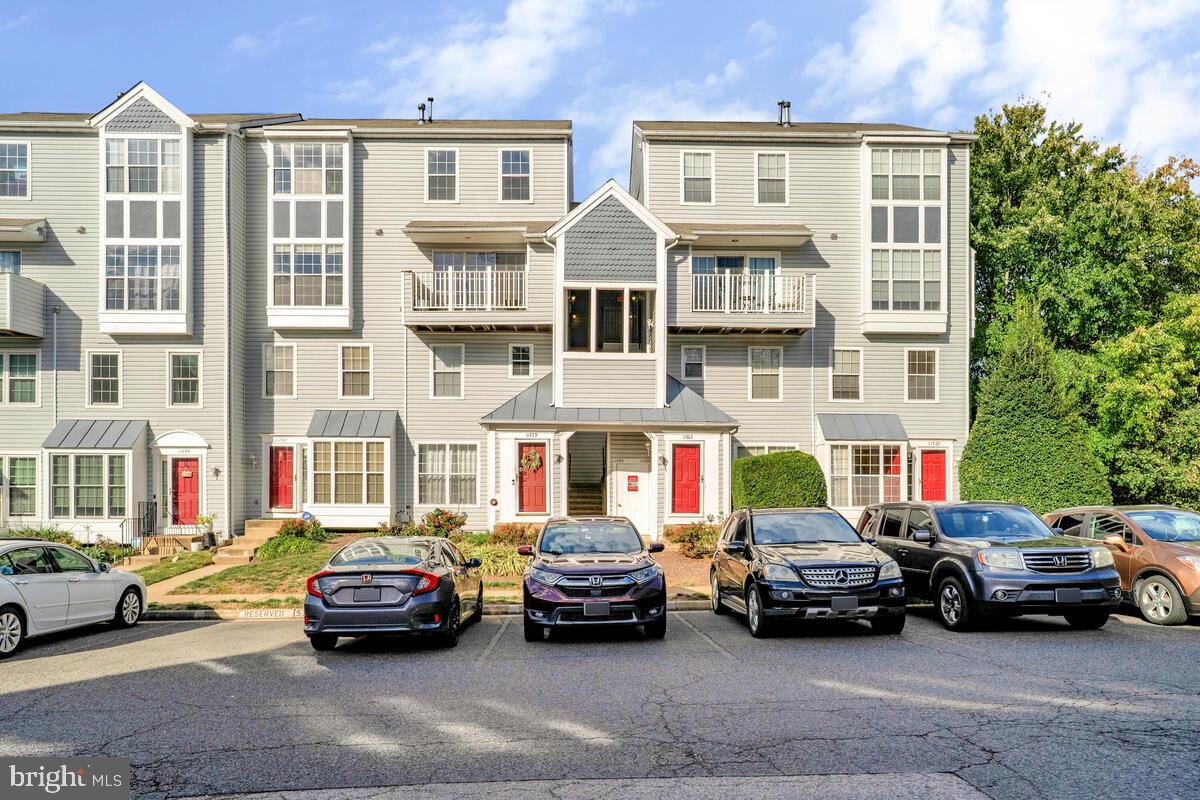 11761 TOLSON PL #11761, WOODBRIDGE, Virginia 22192, 2 Bedrooms Bedrooms, ,2 BathroomsBathrooms,Residential,For sale,11761 TOLSON PL #11761,VAPW2106214 MLS # VAPW2106214