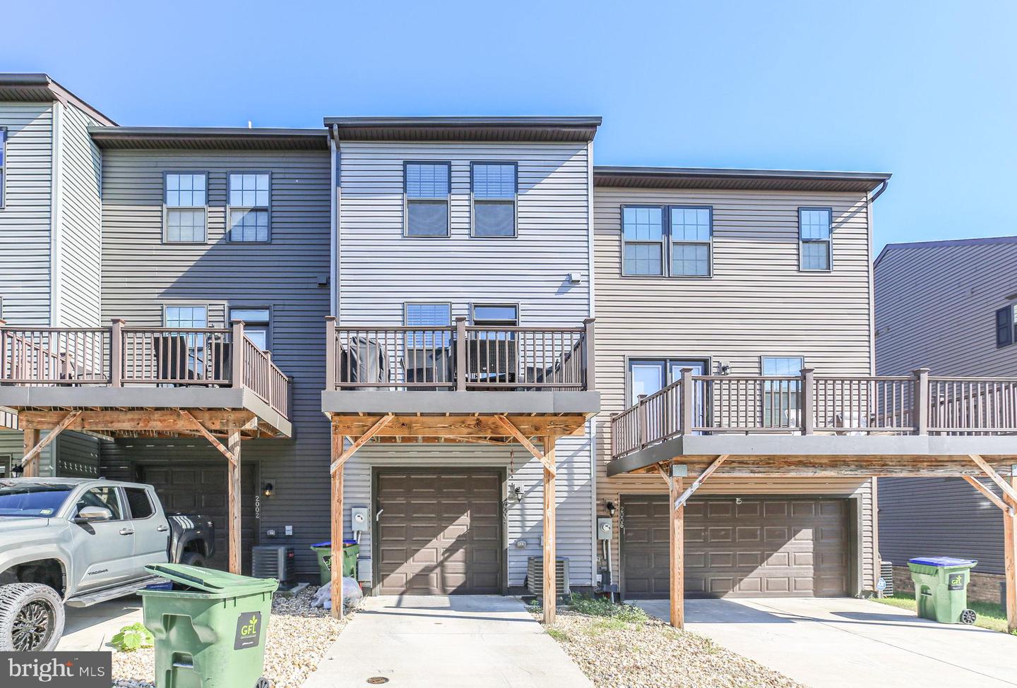 2004 TRACK CIR, FREDERICKSBURG, Virginia 22401, 3 Bedrooms Bedrooms, 9 Rooms Rooms,3 BathroomsBathrooms,Residential,For sale,2004 TRACK CIR,VAFB2009136 MLS # VAFB2009136