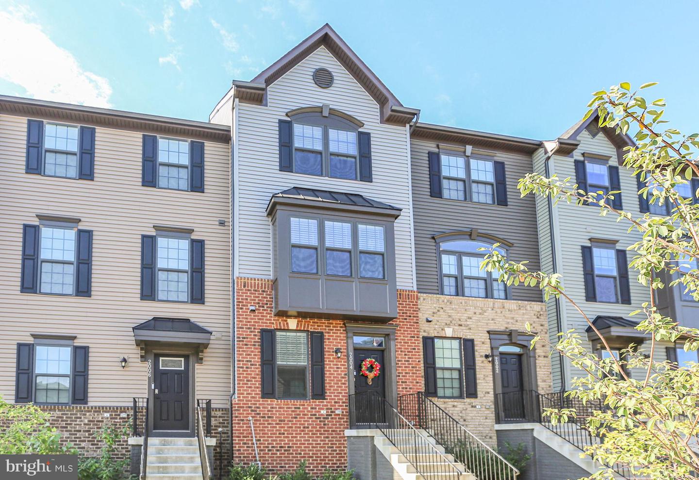 2004 TRACK CIR, FREDERICKSBURG, Virginia 22401, 3 Bedrooms Bedrooms, 9 Rooms Rooms,3 BathroomsBathrooms,Residential,For sale,2004 TRACK CIR,VAFB2009136 MLS # VAFB2009136