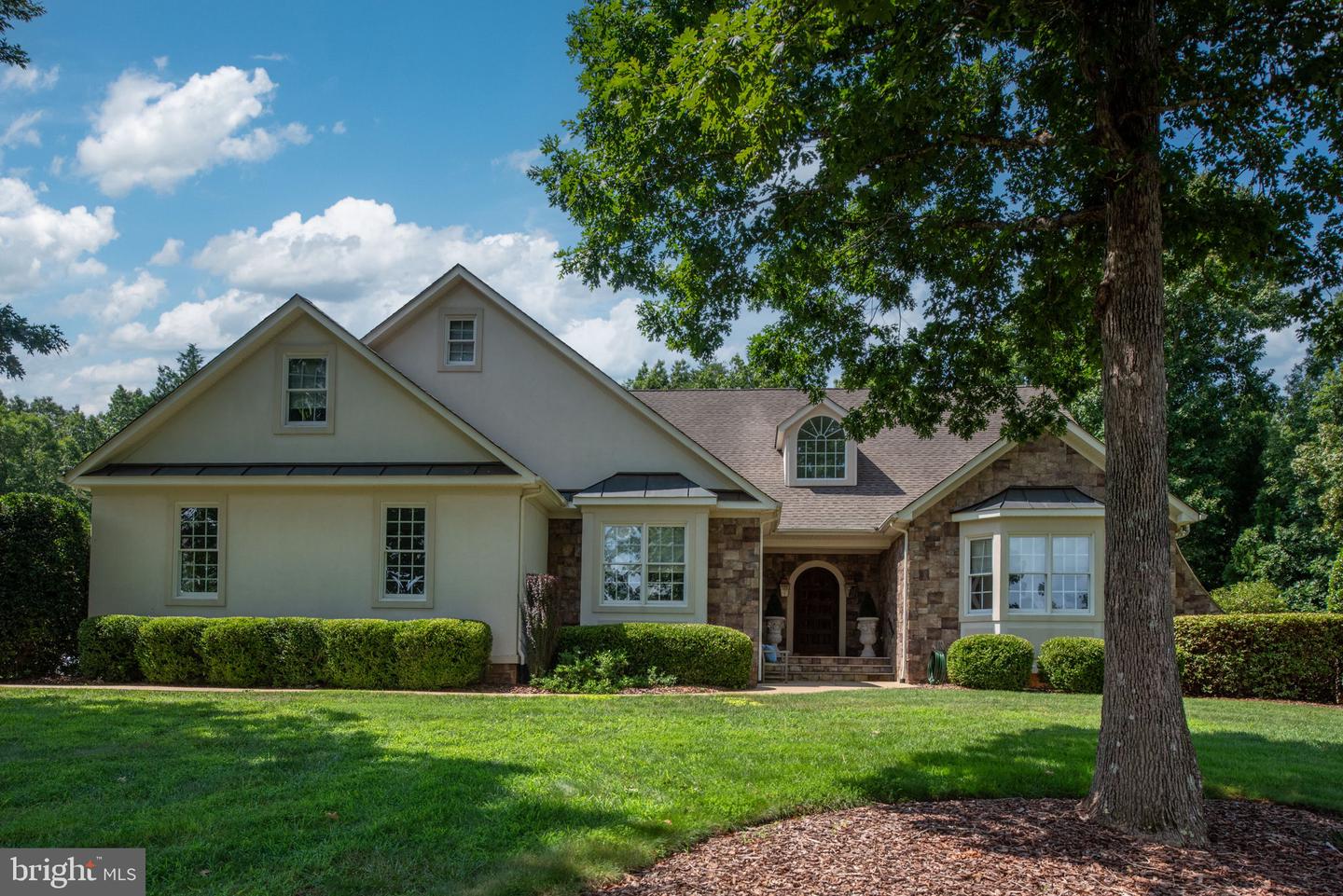 11208 KNOLLS END, SPOTSYLVANIA, Virginia 22551, 6 Bedrooms Bedrooms, ,5 BathroomsBathrooms,Residential,For sale,11208 KNOLLS END,VASP2037008 MLS # VASP2037008