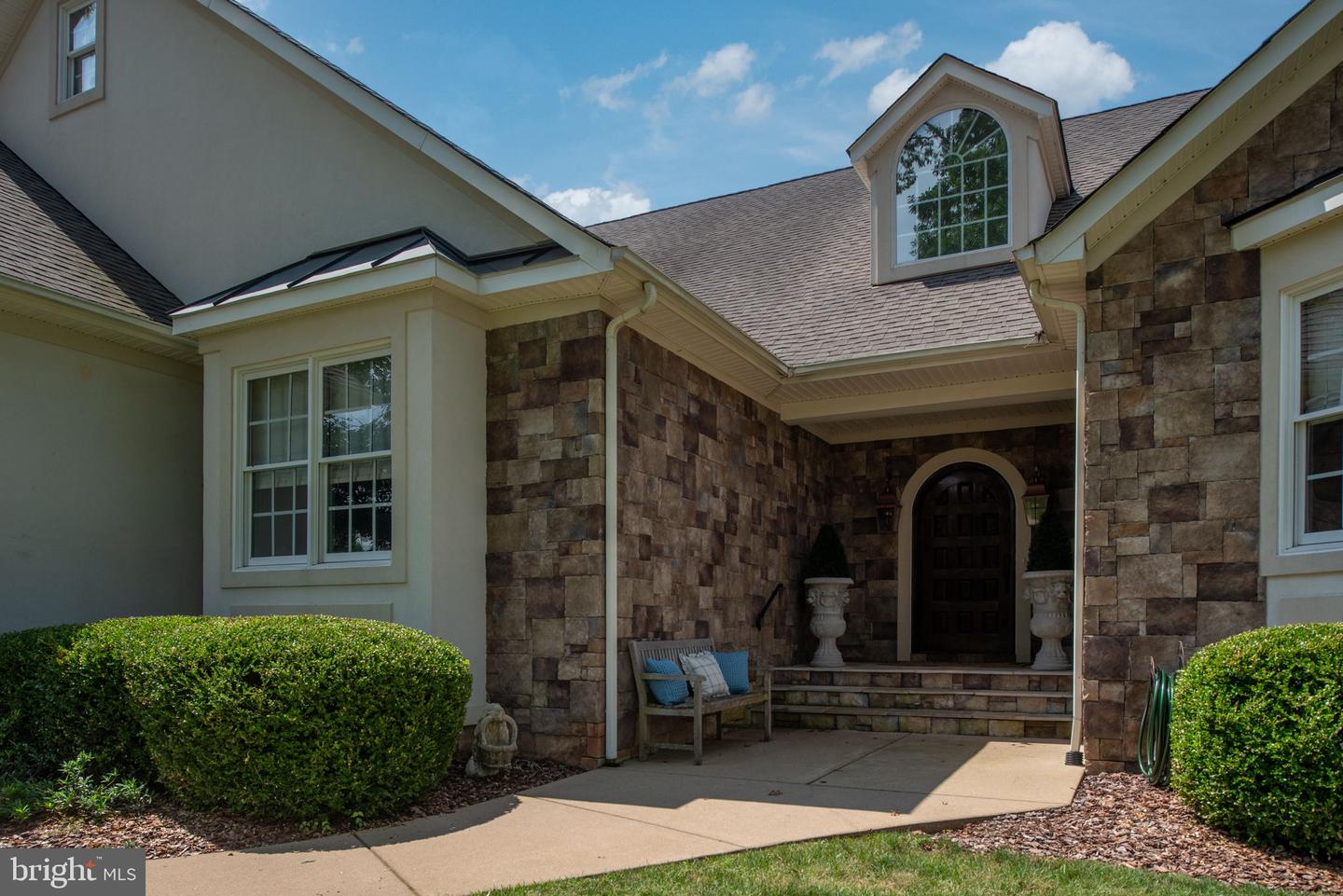 11208 KNOLLS END, SPOTSYLVANIA, Virginia 22551, 6 Bedrooms Bedrooms, ,5 BathroomsBathrooms,Residential,For sale,11208 KNOLLS END,VASP2037008 MLS # VASP2037008