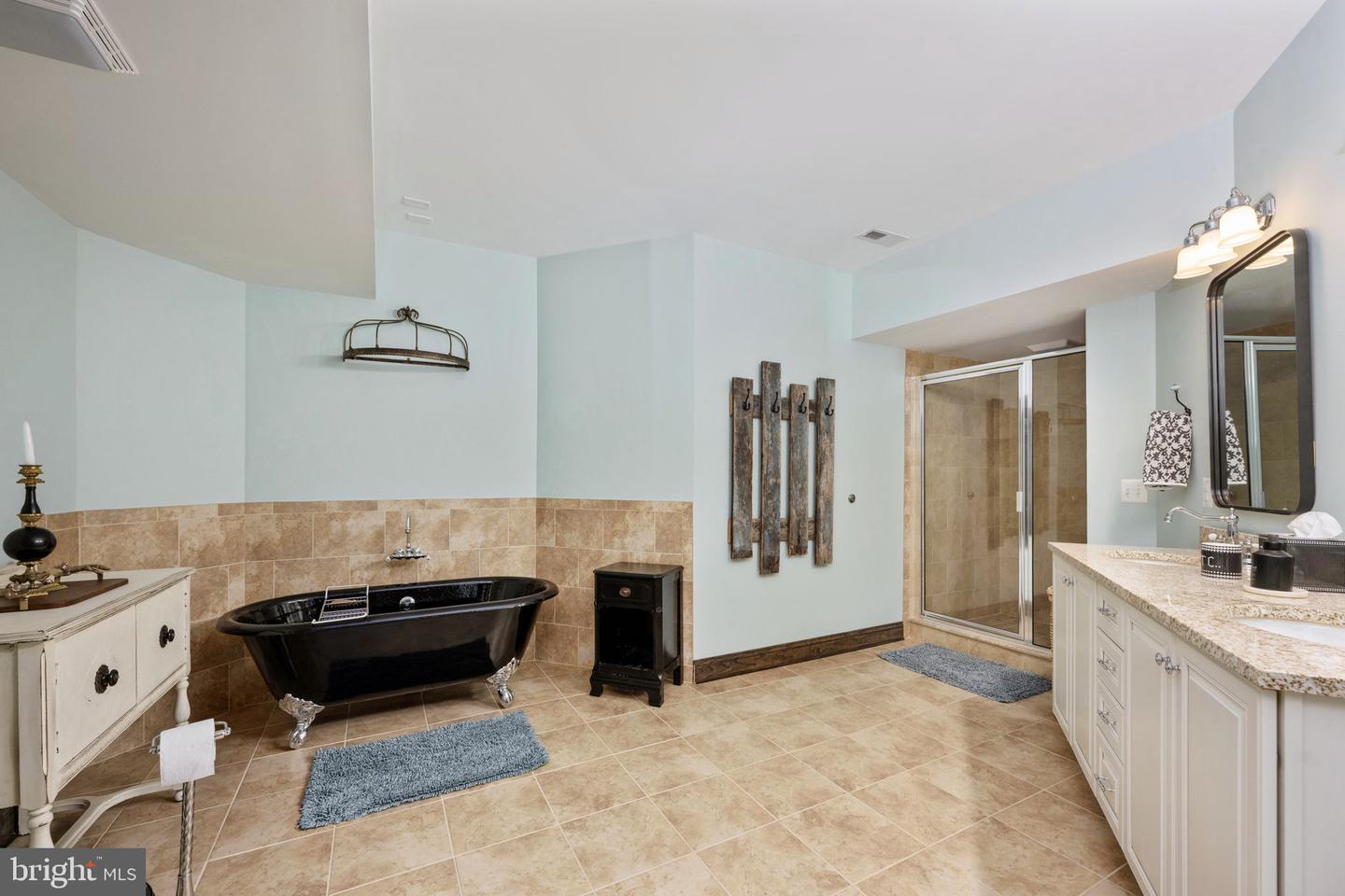11208 KNOLLS END, SPOTSYLVANIA, Virginia 22551, 6 Bedrooms Bedrooms, ,5 BathroomsBathrooms,Residential,For sale,11208 KNOLLS END,VASP2037008 MLS # VASP2037008