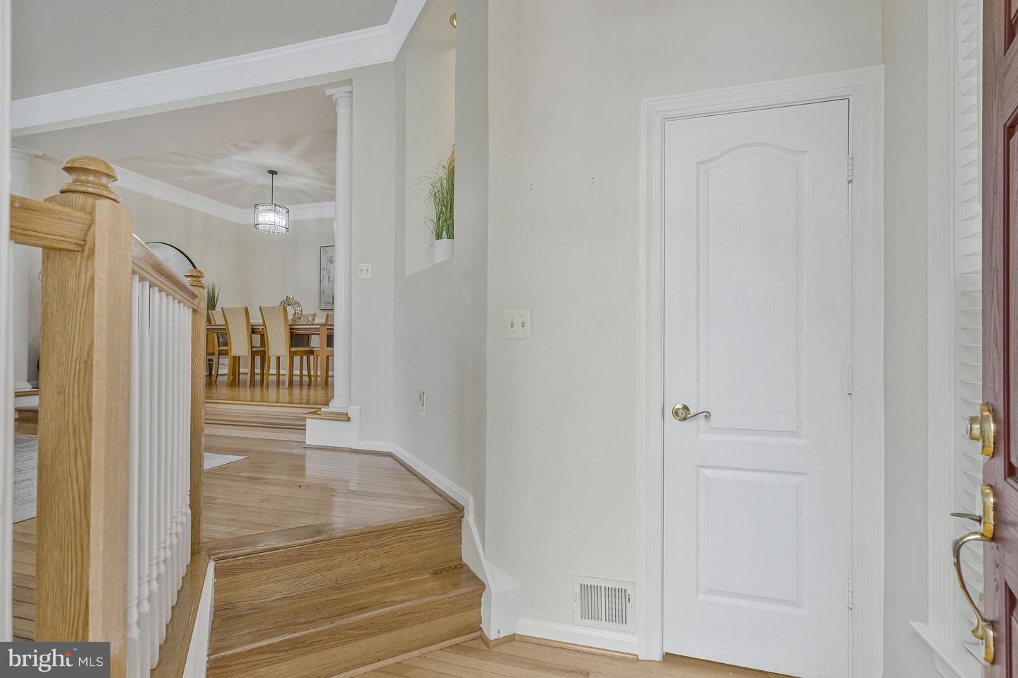 2802 SAINT CROIX DR, VIENNA, Virginia 22180, 3 Bedrooms Bedrooms, ,3 BathroomsBathrooms,Residential,For sale,2802 SAINT CROIX DR,VAFX2275010 MLS # VAFX2275010