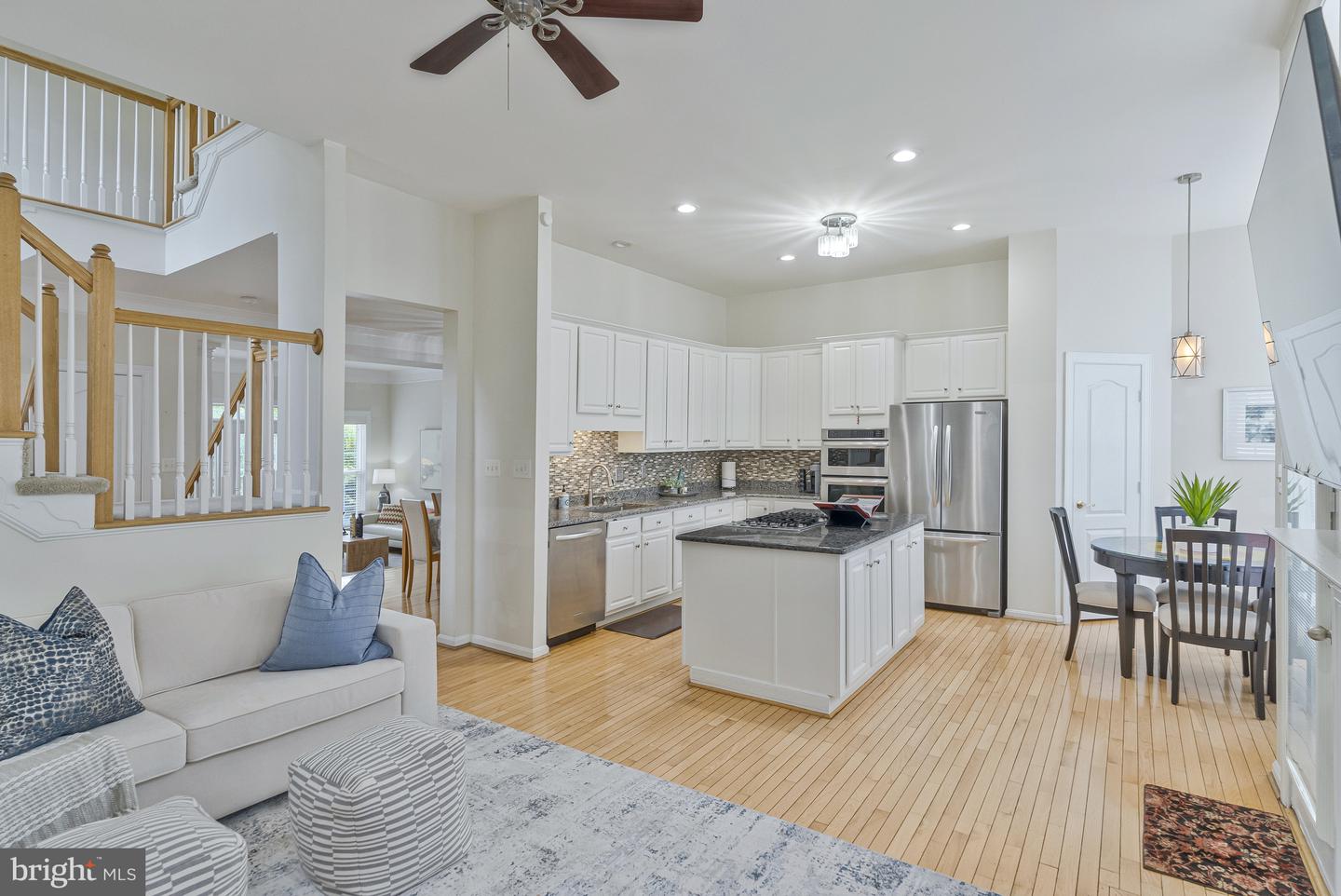 2802 SAINT CROIX DR, VIENNA, Virginia 22180, 3 Bedrooms Bedrooms, ,3 BathroomsBathrooms,Residential,For sale,2802 SAINT CROIX DR,VAFX2275010 MLS # VAFX2275010