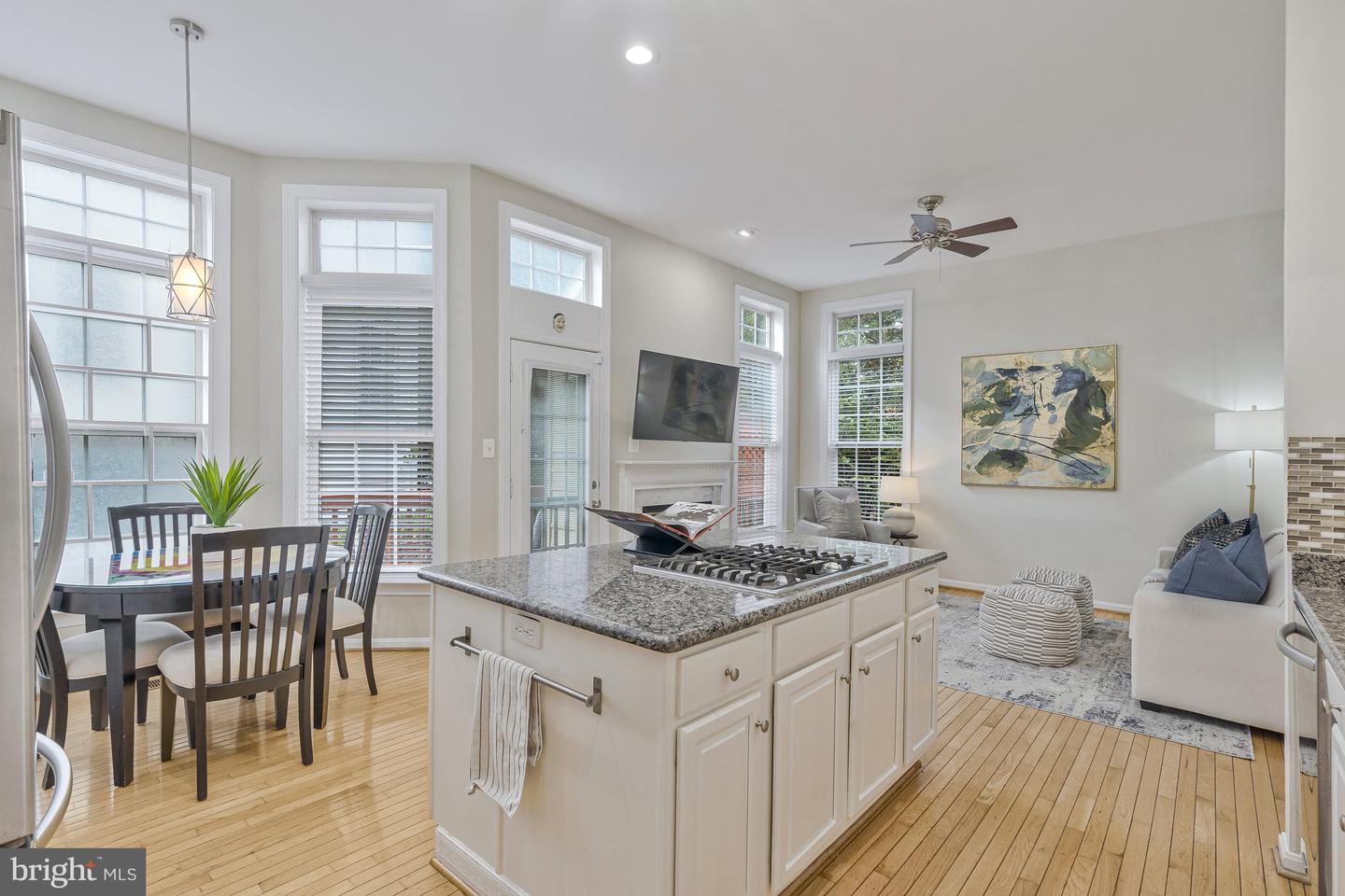 2802 SAINT CROIX DR, VIENNA, Virginia 22180, 3 Bedrooms Bedrooms, ,3 BathroomsBathrooms,Residential,For sale,2802 SAINT CROIX DR,VAFX2275010 MLS # VAFX2275010