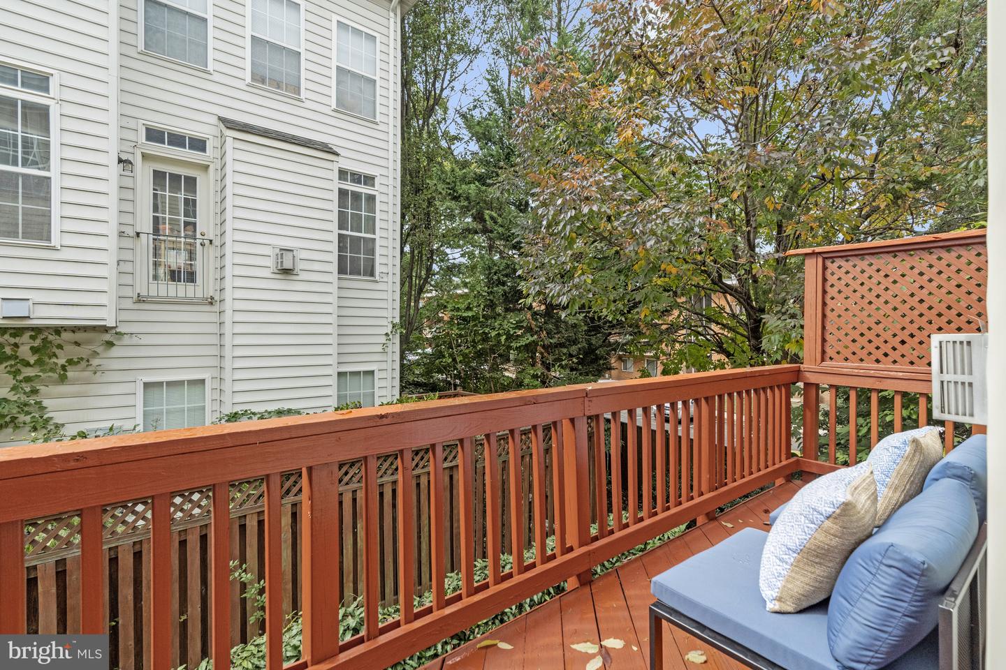 2802 SAINT CROIX DR, VIENNA, Virginia 22180, 3 Bedrooms Bedrooms, ,3 BathroomsBathrooms,Residential,For sale,2802 SAINT CROIX DR,VAFX2275010 MLS # VAFX2275010