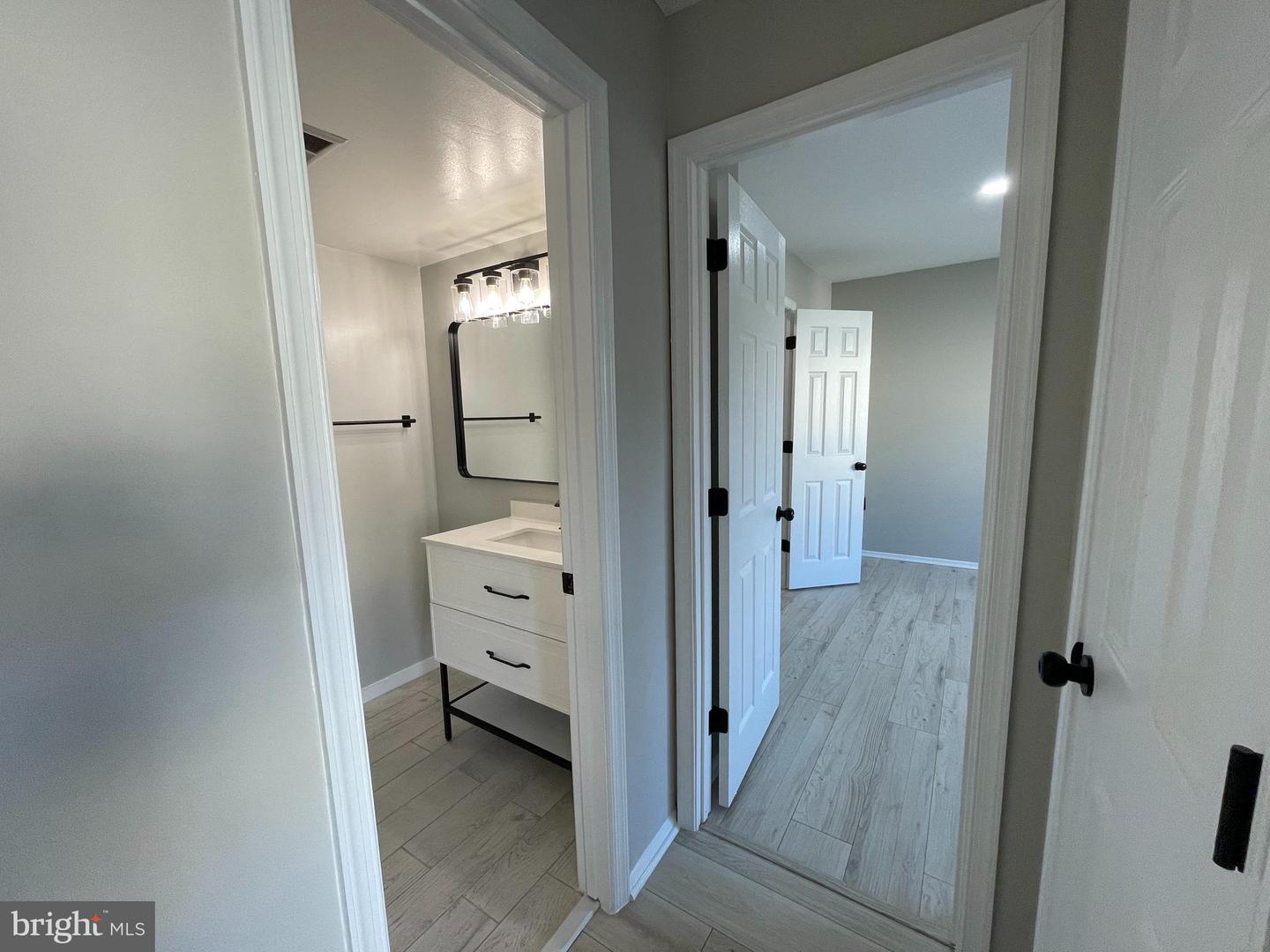 12751 DARA DR #102, WOODBRIDGE, Virginia 22192, 1 Bedroom Bedrooms, ,1 BathroomBathrooms,Residential,For sale,12751 DARA DR #102,VAPW2106230 MLS # VAPW2106230