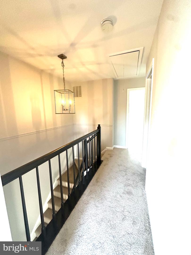 1947 INGLEBROOK DR, WOODBRIDGE, Virginia 22192, 3 Bedrooms Bedrooms, ,3 BathroomsBathrooms,Residential,For sale,1947 INGLEBROOK DR,VAPW2106236 MLS # VAPW2106236