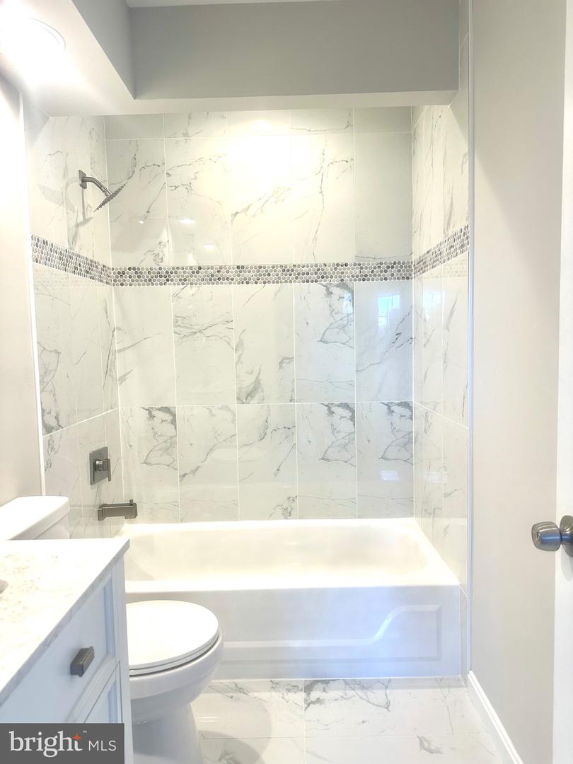 1947 INGLEBROOK DR, WOODBRIDGE, Virginia 22192, 3 Bedrooms Bedrooms, ,3 BathroomsBathrooms,Residential,For sale,1947 INGLEBROOK DR,VAPW2106236 MLS # VAPW2106236