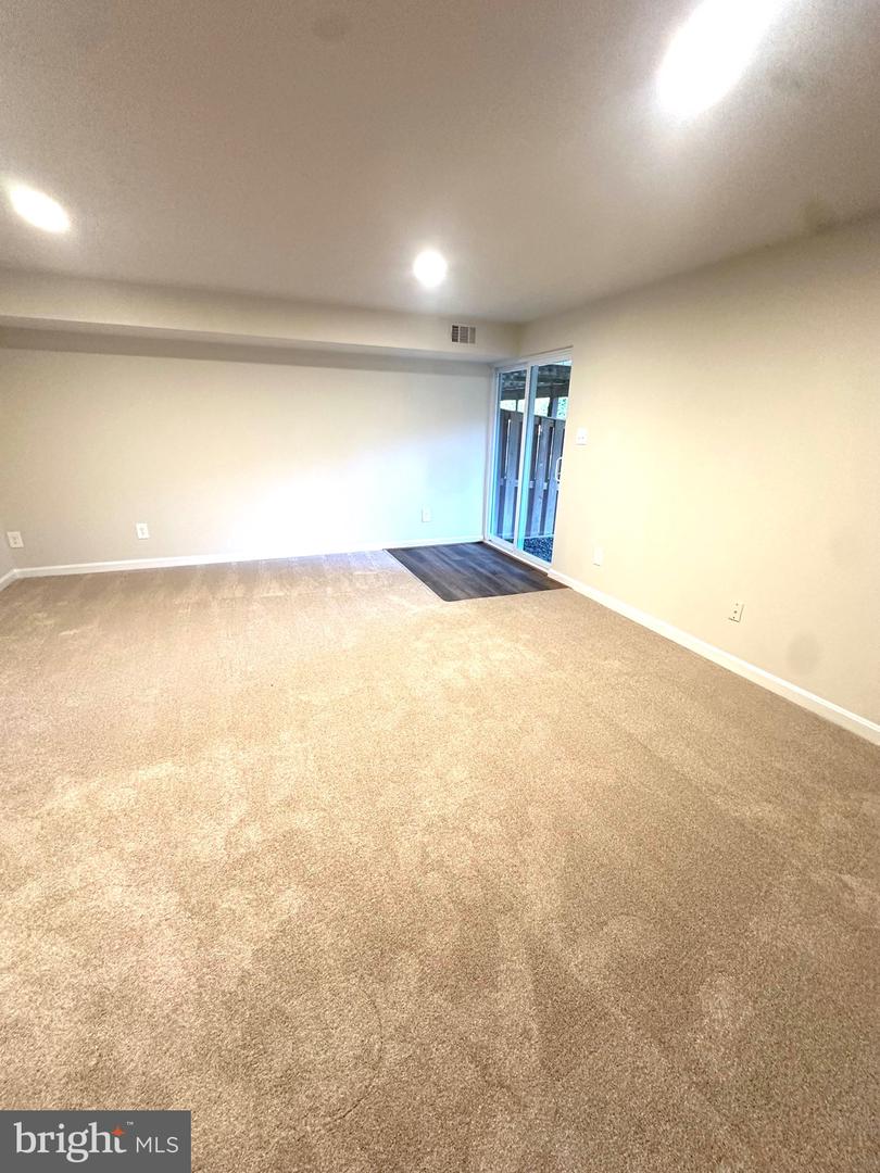 1947 INGLEBROOK DR, WOODBRIDGE, Virginia 22192, 3 Bedrooms Bedrooms, ,3 BathroomsBathrooms,Residential,For sale,1947 INGLEBROOK DR,VAPW2106236 MLS # VAPW2106236