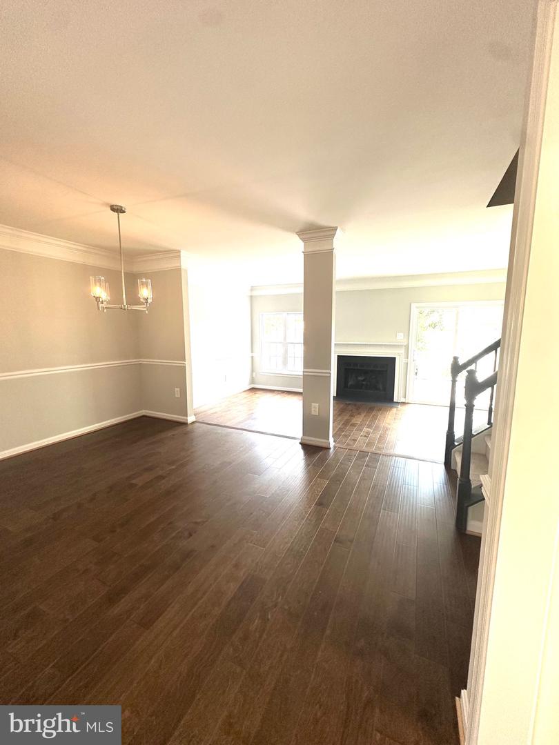 1947 INGLEBROOK DR, WOODBRIDGE, Virginia 22192, 3 Bedrooms Bedrooms, ,3 BathroomsBathrooms,Residential,For sale,1947 INGLEBROOK DR,VAPW2106236 MLS # VAPW2106236