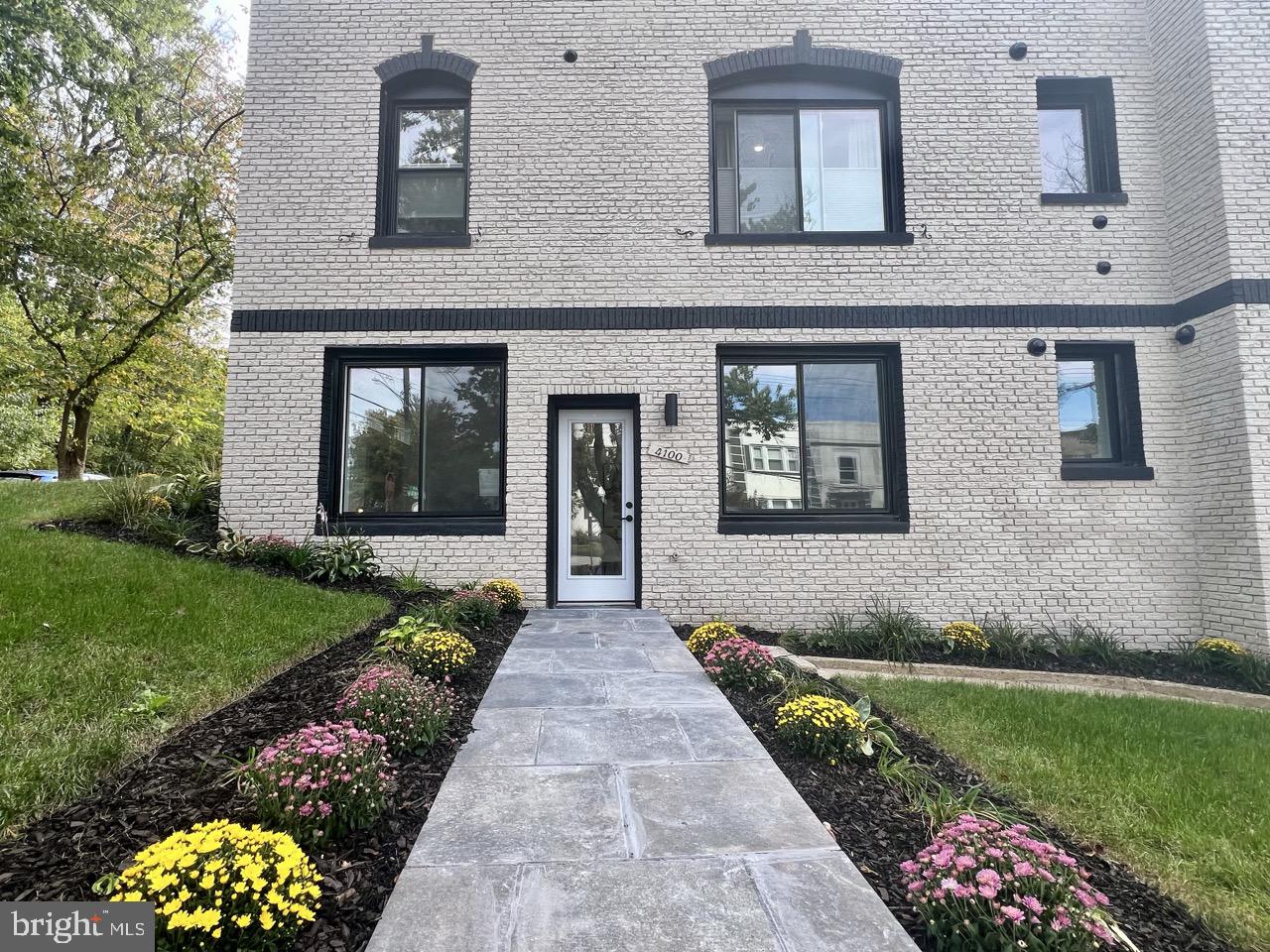 2524 41ST ST NW #1, WASHINGTON, District Of Columbia 20007, 2 Bedrooms Bedrooms, ,2 BathroomsBathrooms,Residential,For sale,2524 41ST ST NW #1,DCDC2227594 MLS # DCDC2227594