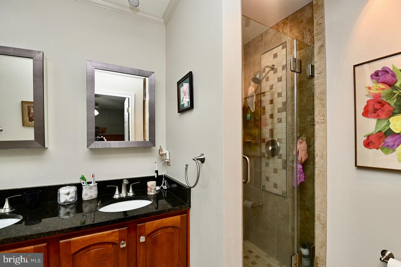 6622 PATENT PARISH LN, ALEXANDRIA, Virginia 22315, ,Residential,For sale,6622 PATENT PARISH LN,VAFX2275018 MLS # VAFX2275018
