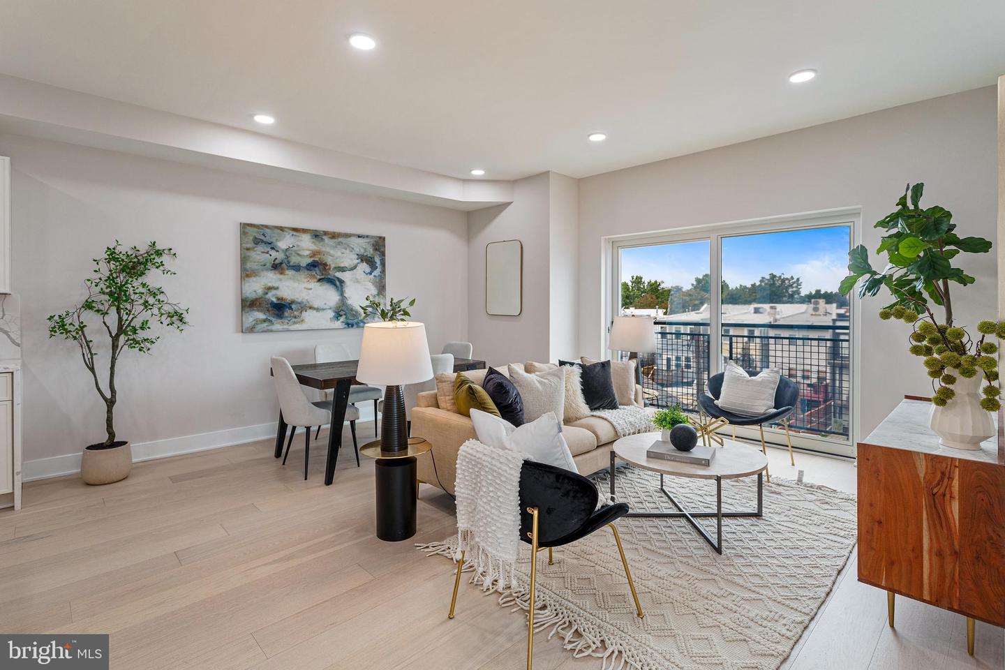 1516 EAST CAPITOL ST NE, WASHINGTON, District Of Columbia 20003, 2 Bedrooms Bedrooms, ,2 BathroomsBathrooms,Residential,For sale,1516 EAST CAPITOL ST NE,DCDC2227598 MLS # DCDC2227598