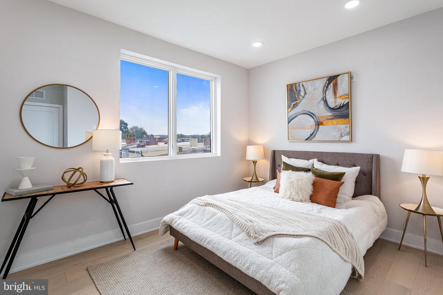 1516 EAST CAPITOL ST NE, WASHINGTON, District Of Columbia 20003, 2 Bedrooms Bedrooms, ,2 BathroomsBathrooms,Residential,For sale,1516 EAST CAPITOL ST NE,DCDC2227598 MLS # DCDC2227598
