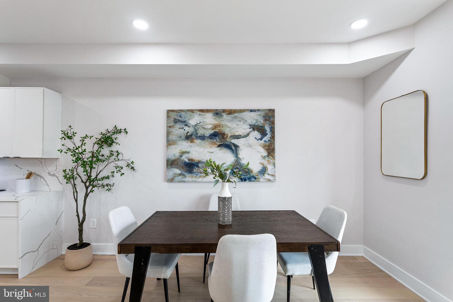 1516 EAST CAPITOL ST NE, WASHINGTON, District Of Columbia 20003, 2 Bedrooms Bedrooms, ,2 BathroomsBathrooms,Residential,For sale,1516 EAST CAPITOL ST NE,DCDC2227598 MLS # DCDC2227598