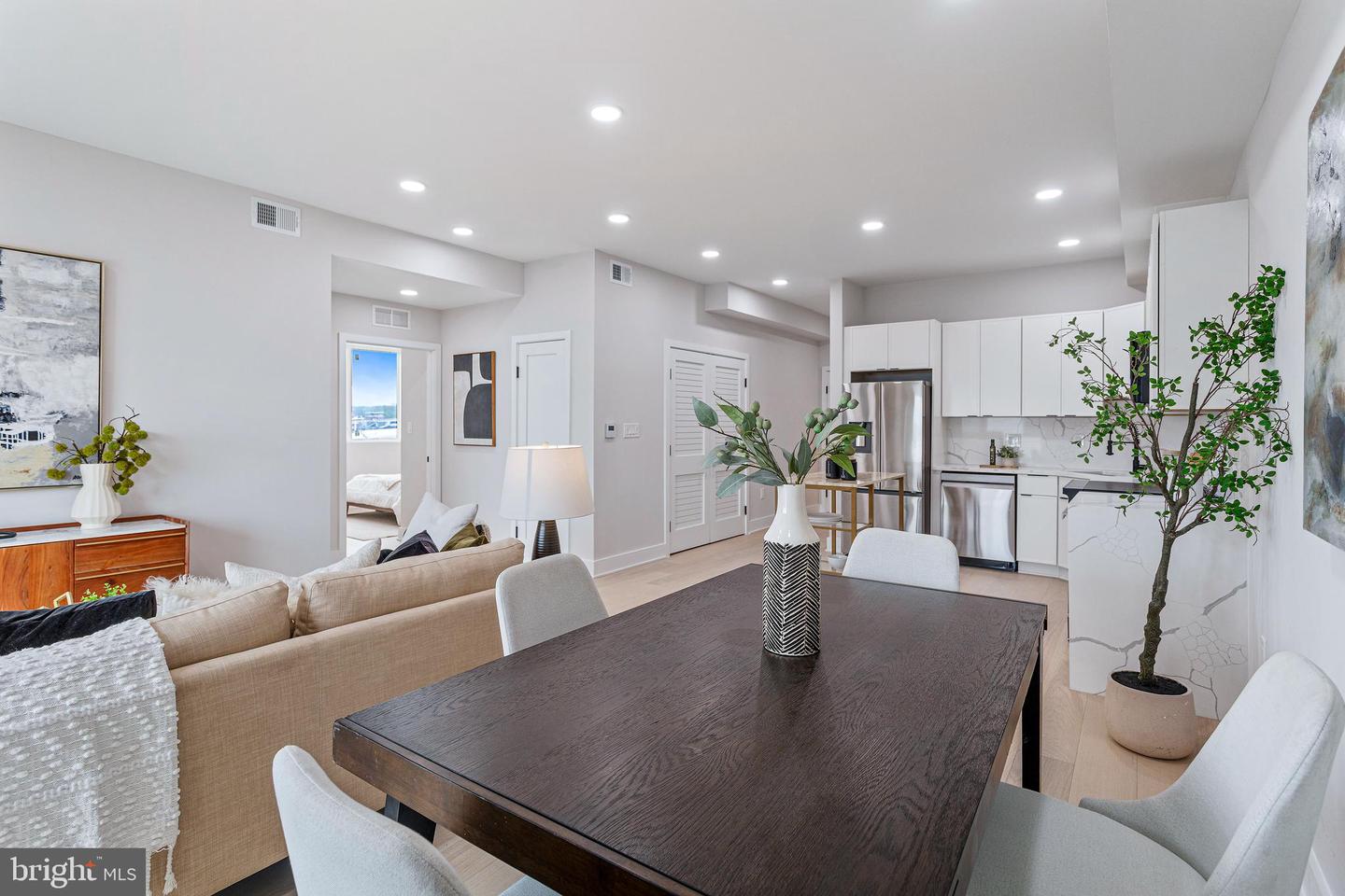 1516 EAST CAPITOL ST NE, WASHINGTON, District Of Columbia 20003, 2 Bedrooms Bedrooms, ,2 BathroomsBathrooms,Residential,For sale,1516 EAST CAPITOL ST NE,DCDC2227598 MLS # DCDC2227598