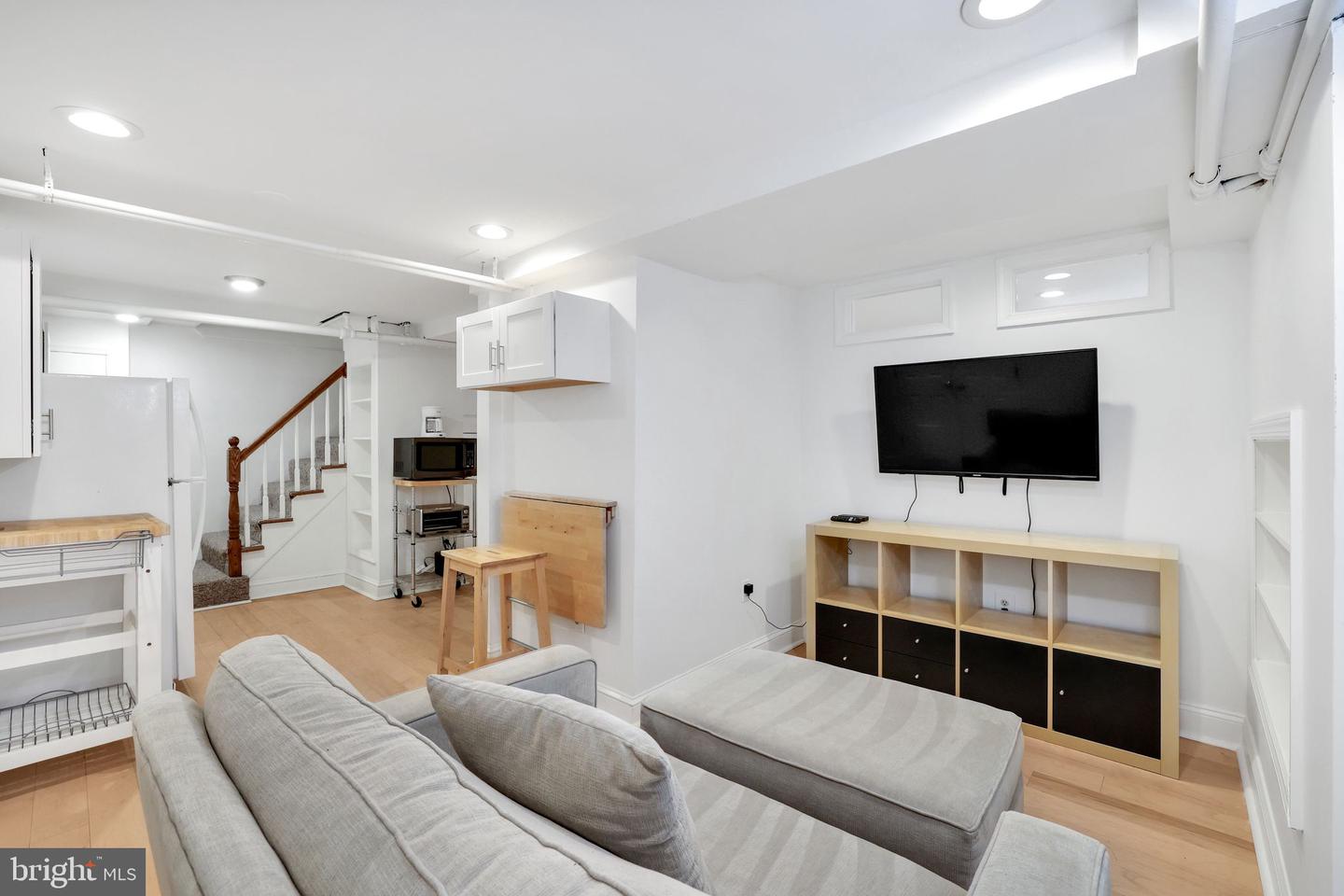 3113 44TH ST NW, WASHINGTON, District Of Columbia 20016, 5 Bedrooms Bedrooms, ,3 BathroomsBathrooms,Residential,For sale,3113 44TH ST NW,DCDC2227604 MLS # DCDC2227604