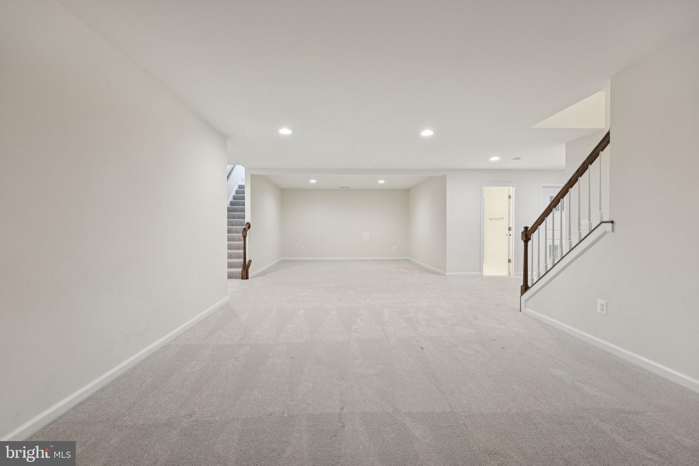 1023 THEMIS ST SE, LEESBURG, Virginia 20175, 5 Bedrooms Bedrooms, ,4 BathroomsBathrooms,Residential,For sale,1023 THEMIS ST SE,VALO2109162 MLS # VALO2109162