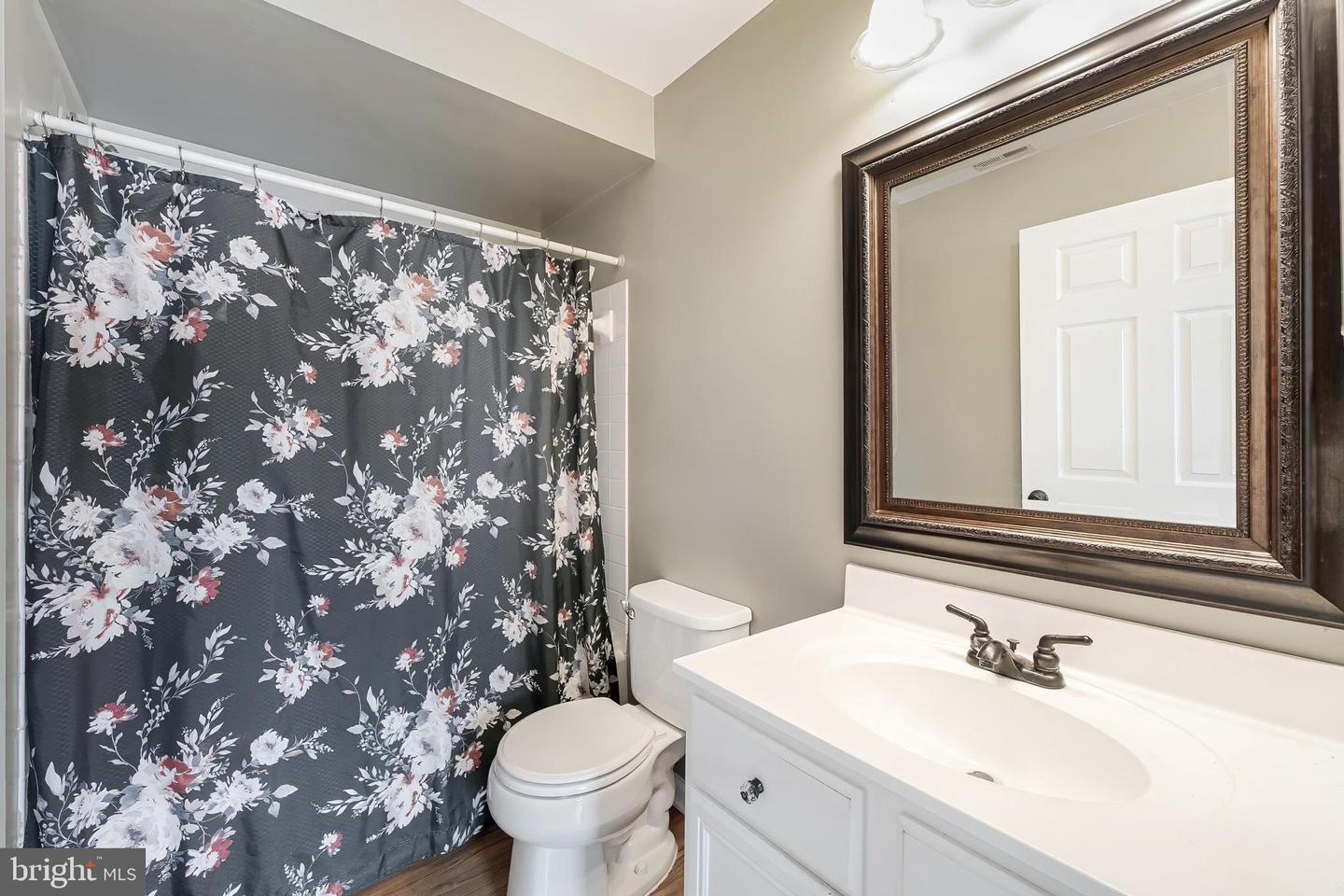8091 LACY DR #101, MANASSAS, Virginia 20109, 3 Bedrooms Bedrooms, ,2 BathroomsBathrooms,Residential,For sale,8091 LACY DR #101,VAPW2106274 MLS # VAPW2106274