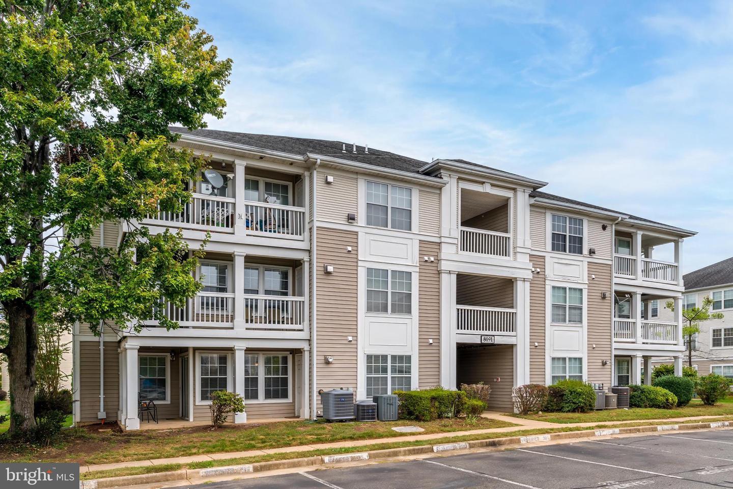 8091 LACY DR #101, MANASSAS, Virginia 20109, 3 Bedrooms Bedrooms, ,2 BathroomsBathrooms,Residential,For sale,8091 LACY DR #101,VAPW2106274 MLS # VAPW2106274