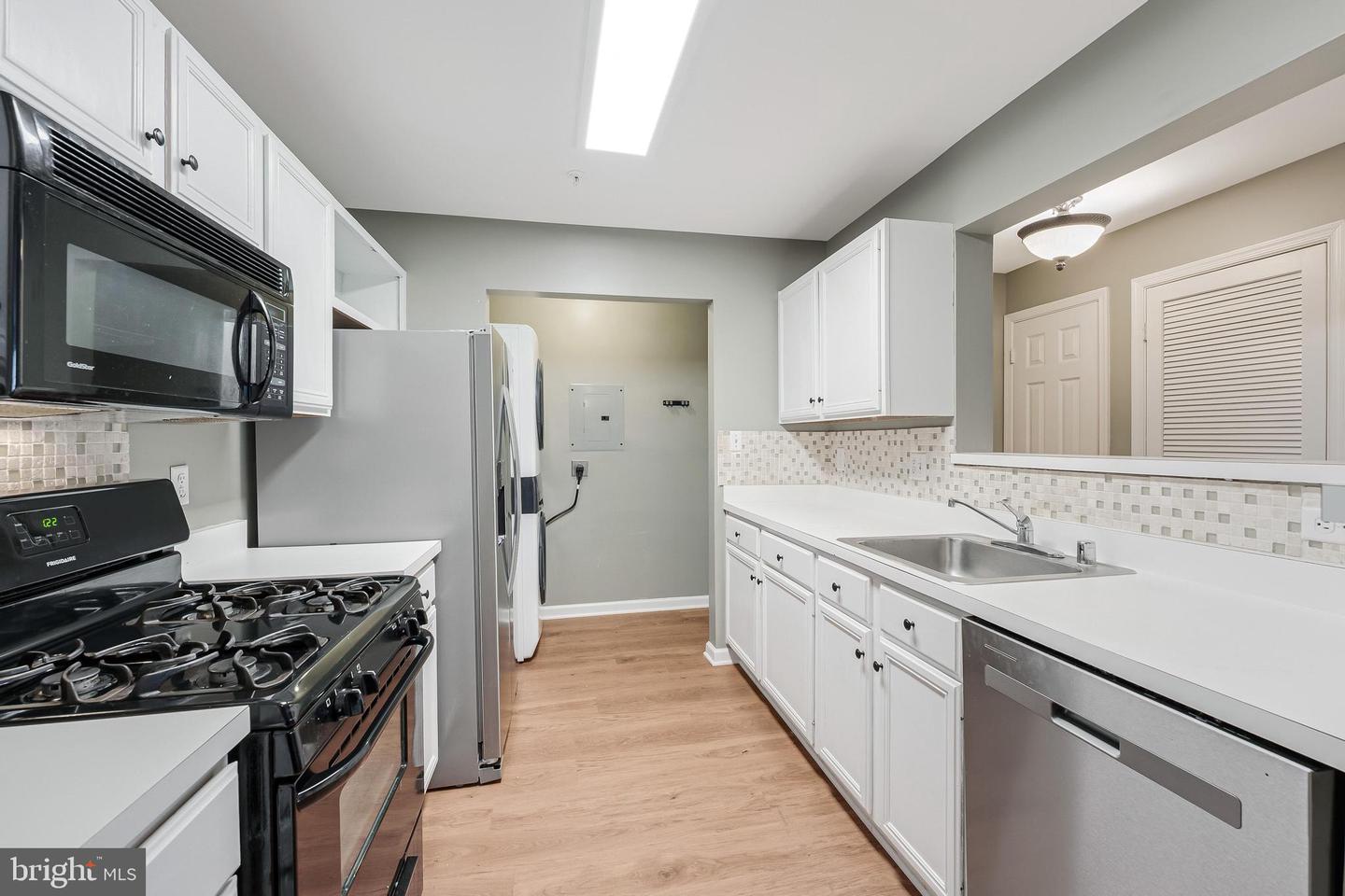 8091 LACY DR #101, MANASSAS, Virginia 20109, 3 Bedrooms Bedrooms, ,2 BathroomsBathrooms,Residential,For sale,8091 LACY DR #101,VAPW2106274 MLS # VAPW2106274