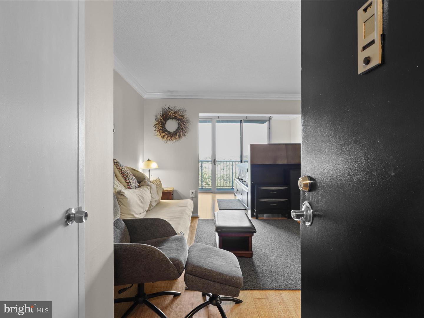 2500 N VAN DORN ST #813, ALEXANDRIA, Virginia 22302, ,1 BathroomBathrooms,Residential,For sale,2500 N VAN DORN ST #813,VAAX2050974 MLS # VAAX2050974