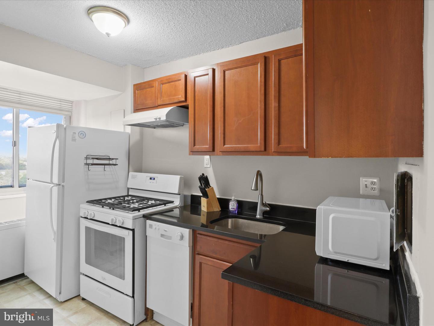 2500 N VAN DORN ST #813, ALEXANDRIA, Virginia 22302, ,1 BathroomBathrooms,Residential,For sale,2500 N VAN DORN ST #813,VAAX2050974 MLS # VAAX2050974