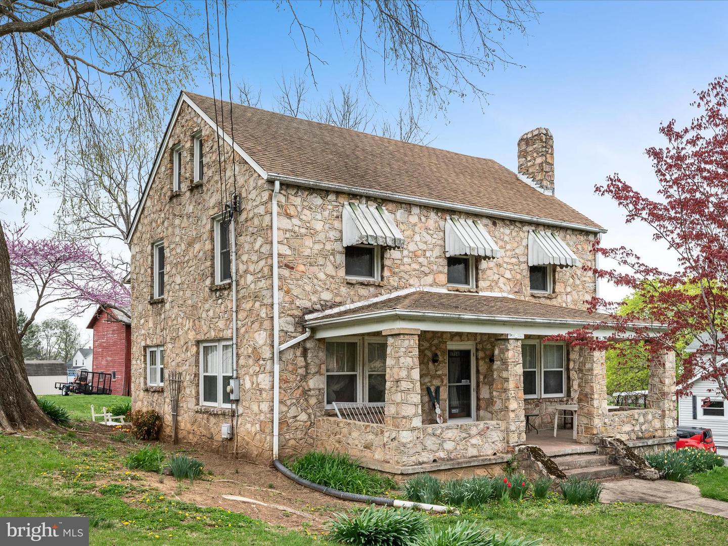 1714 N ROYAL AVE, FRONT ROYAL, Virginia 22630, 4 Bedrooms Bedrooms, ,2 BathroomsBathrooms,Residential,For sale,1714 N ROYAL AVE,VAWR2012584 MLS # VAWR2012584