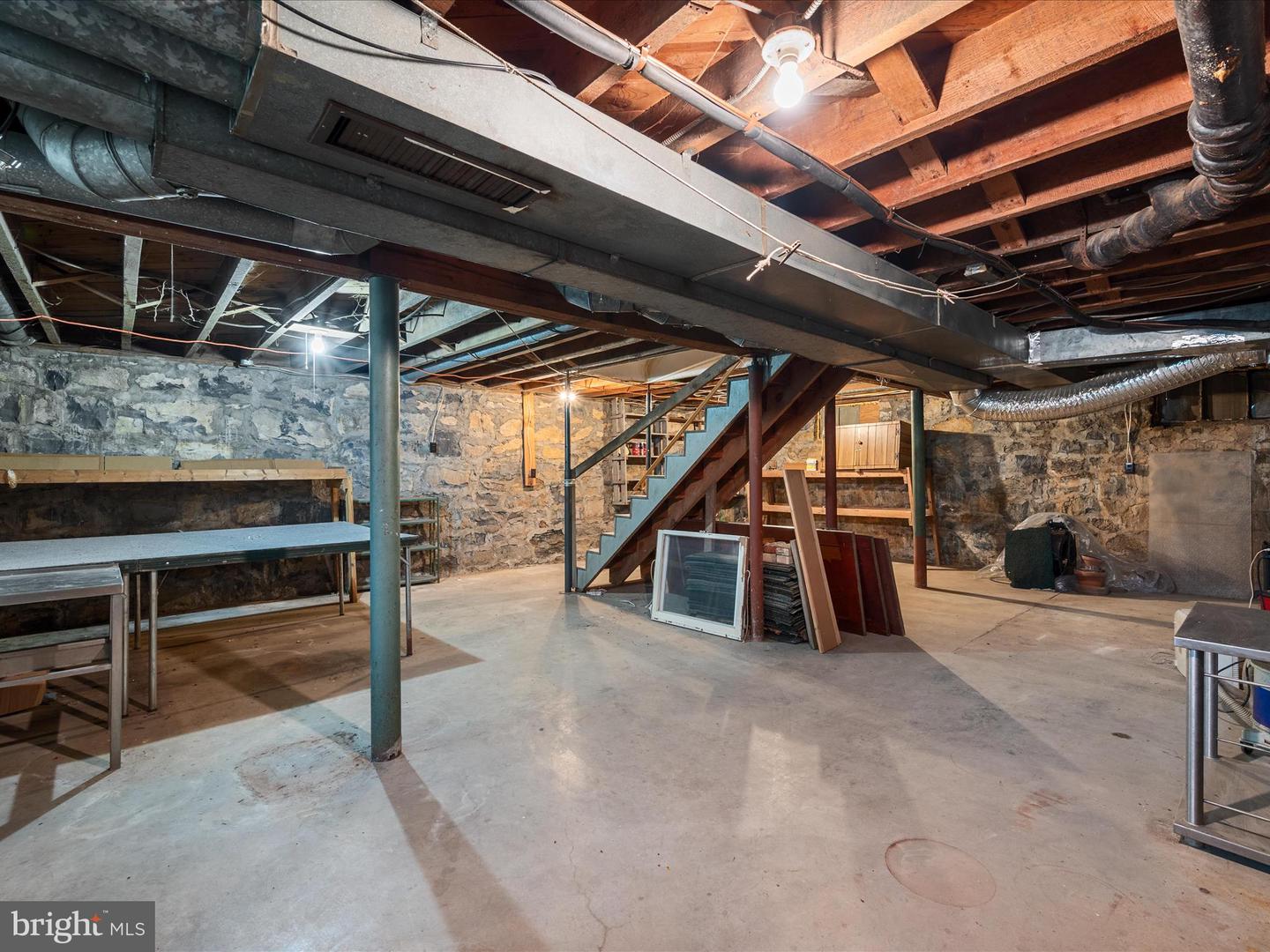 1714 N ROYAL AVE, FRONT ROYAL, Virginia 22630, 4 Bedrooms Bedrooms, ,2 BathroomsBathrooms,Residential,For sale,1714 N ROYAL AVE,VAWR2012584 MLS # VAWR2012584