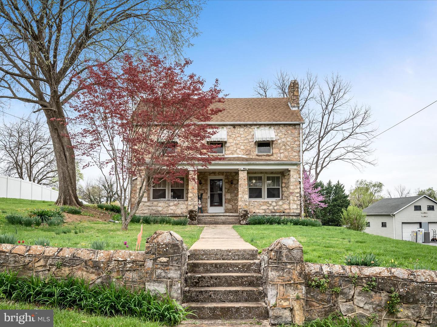 1714 N ROYAL AVE, FRONT ROYAL, Virginia 22630, 4 Bedrooms Bedrooms, ,2 BathroomsBathrooms,Residential,For sale,1714 N ROYAL AVE,VAWR2012584 MLS # VAWR2012584