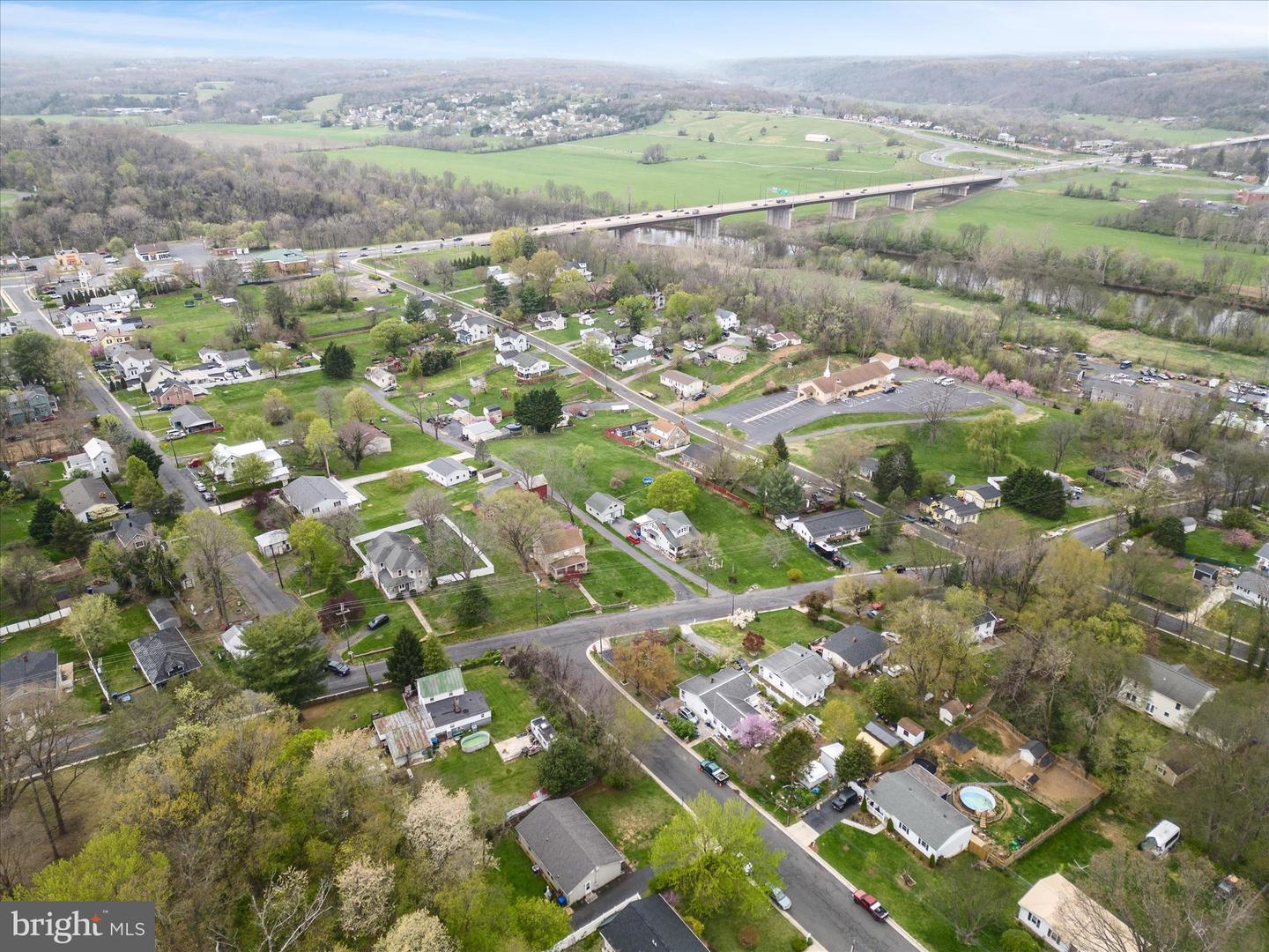 1714 N ROYAL AVE, FRONT ROYAL, Virginia 22630, 4 Bedrooms Bedrooms, ,2 BathroomsBathrooms,Residential,For sale,1714 N ROYAL AVE,VAWR2012584 MLS # VAWR2012584