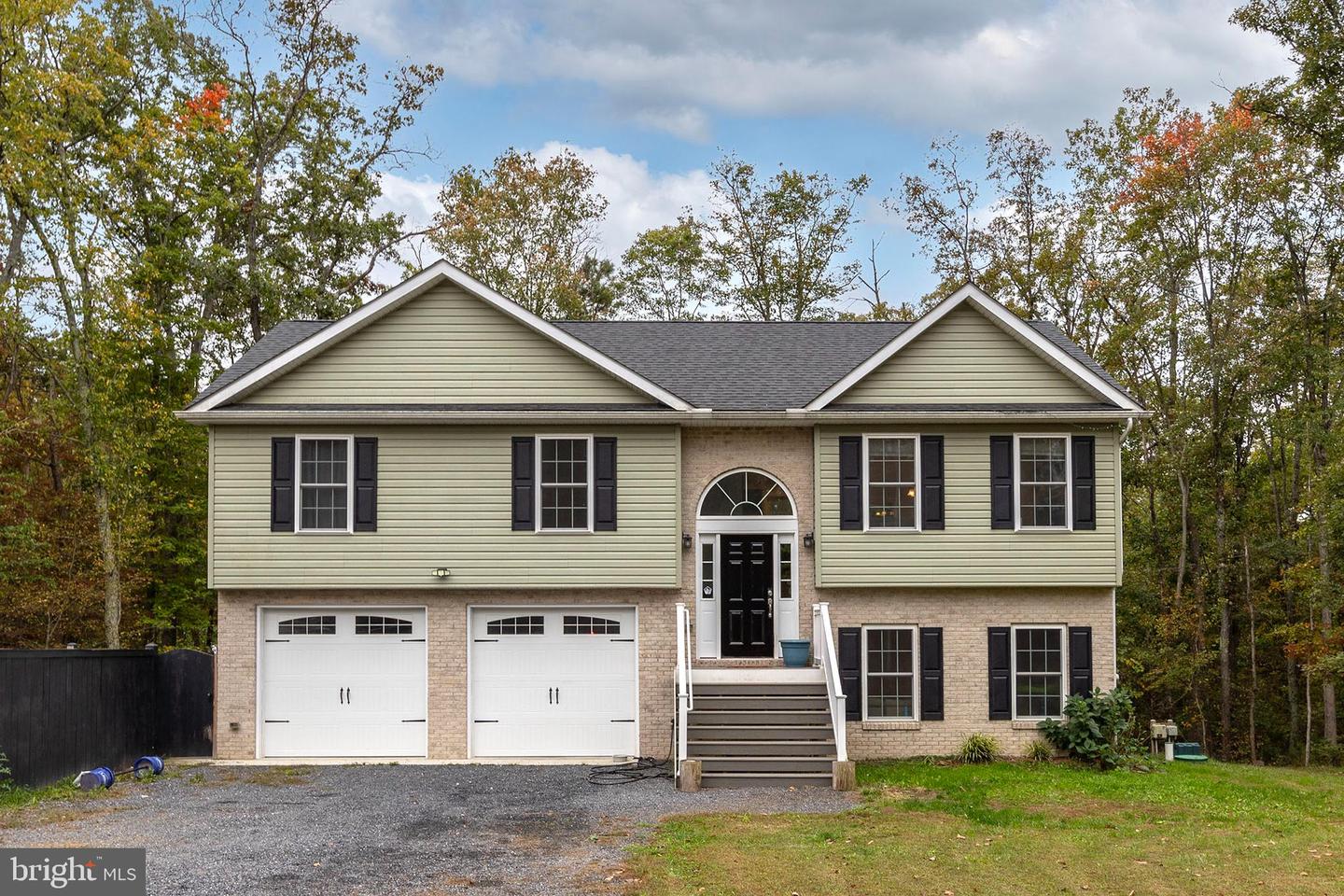 243 POPLAR RD, FRONT ROYAL, Virginia 22630, 3 Bedrooms Bedrooms, ,3 BathroomsBathrooms,Residential,For sale,243 POPLAR RD,VAWR2012586 MLS # VAWR2012586